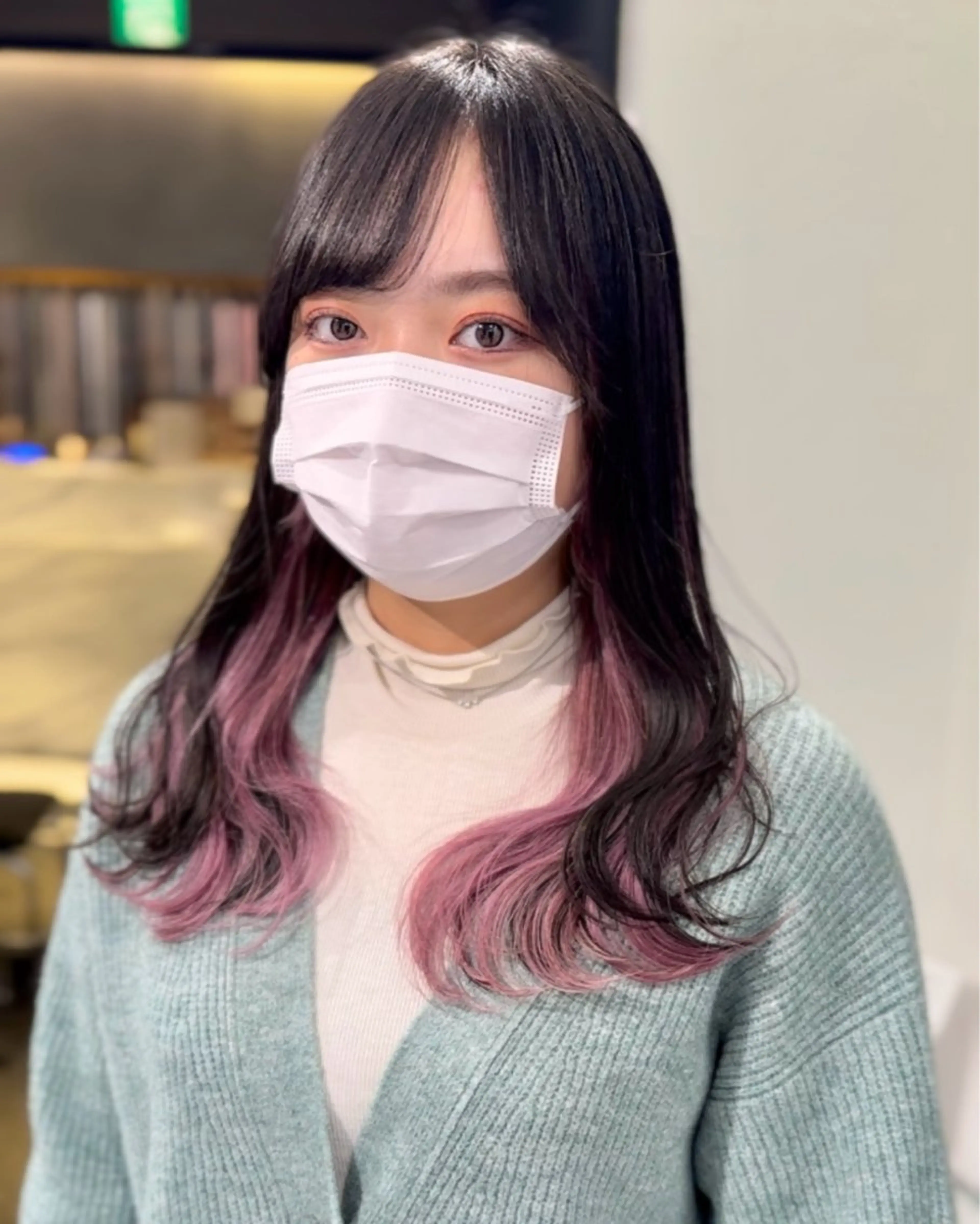 セミロング カラー ブリーチ ケアブリーチ デザインカラー インナーカラー カット ヘアカラー トリートメント インナーカラー/レイ ヤーカット♡/マキシのヘアスタイル