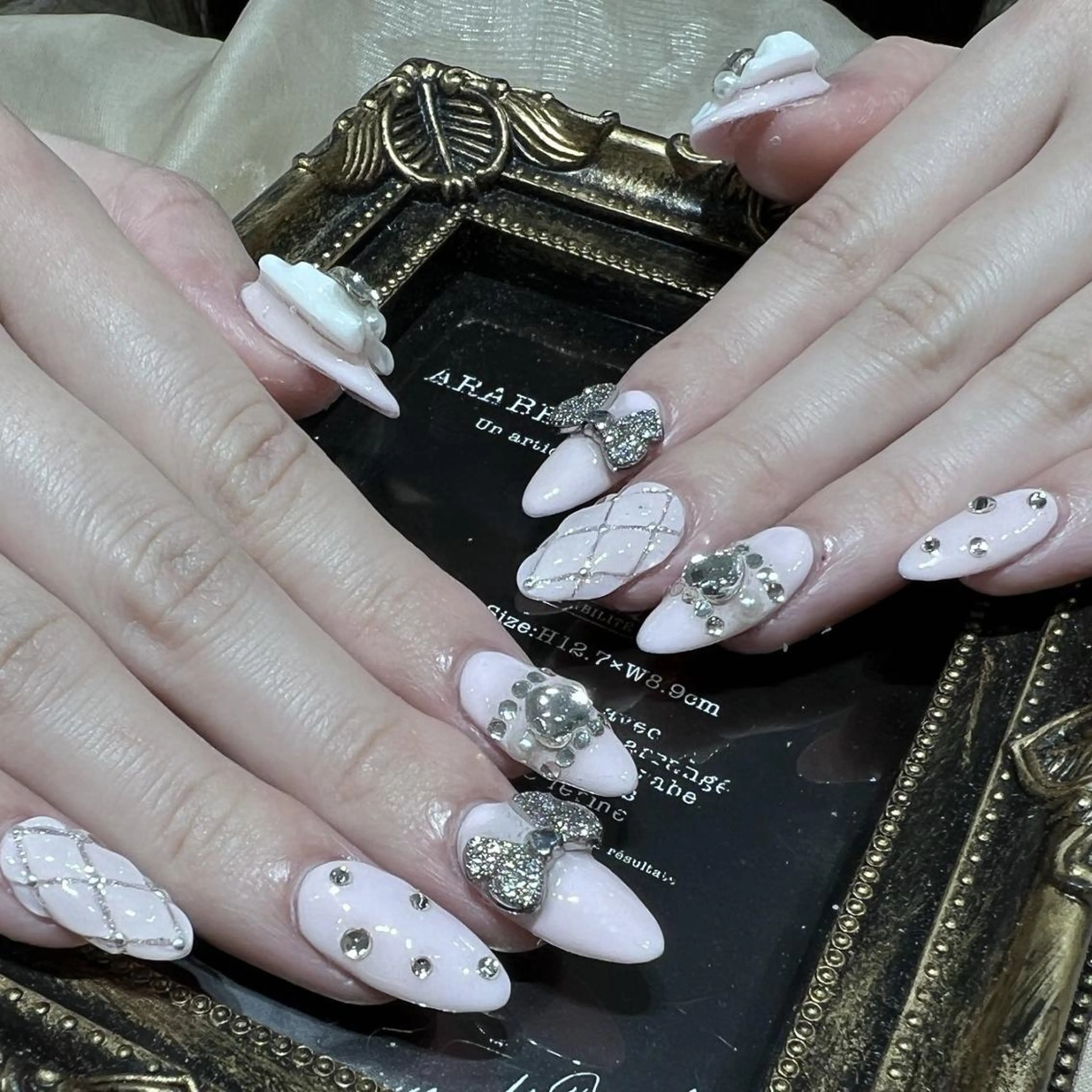 ネイル Queens momoのネイルデザイン