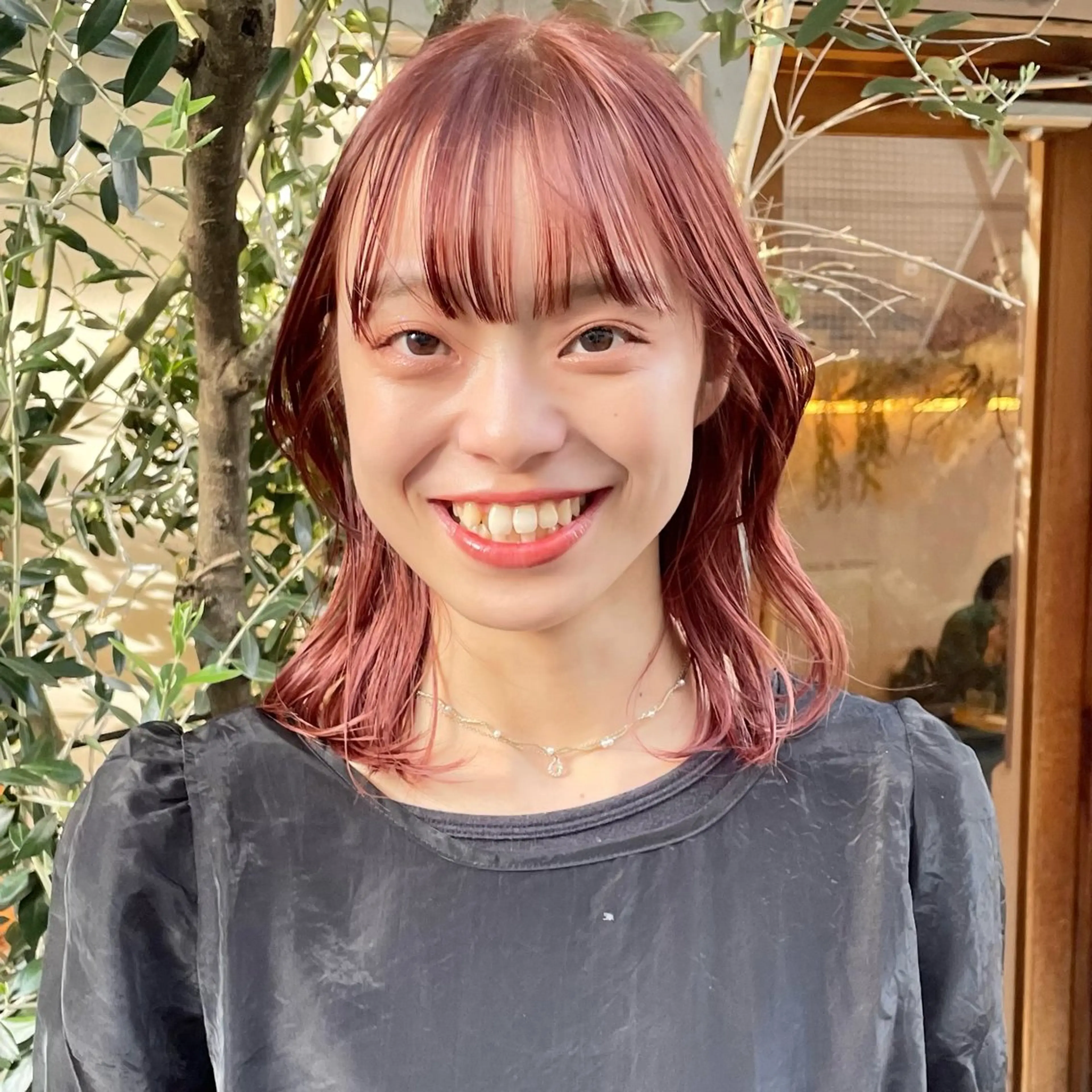 ミディアム カラー くびれヘア カット ヘアカラー 🍊暖色×顔周り 🍊cocoroのヘアスタイル