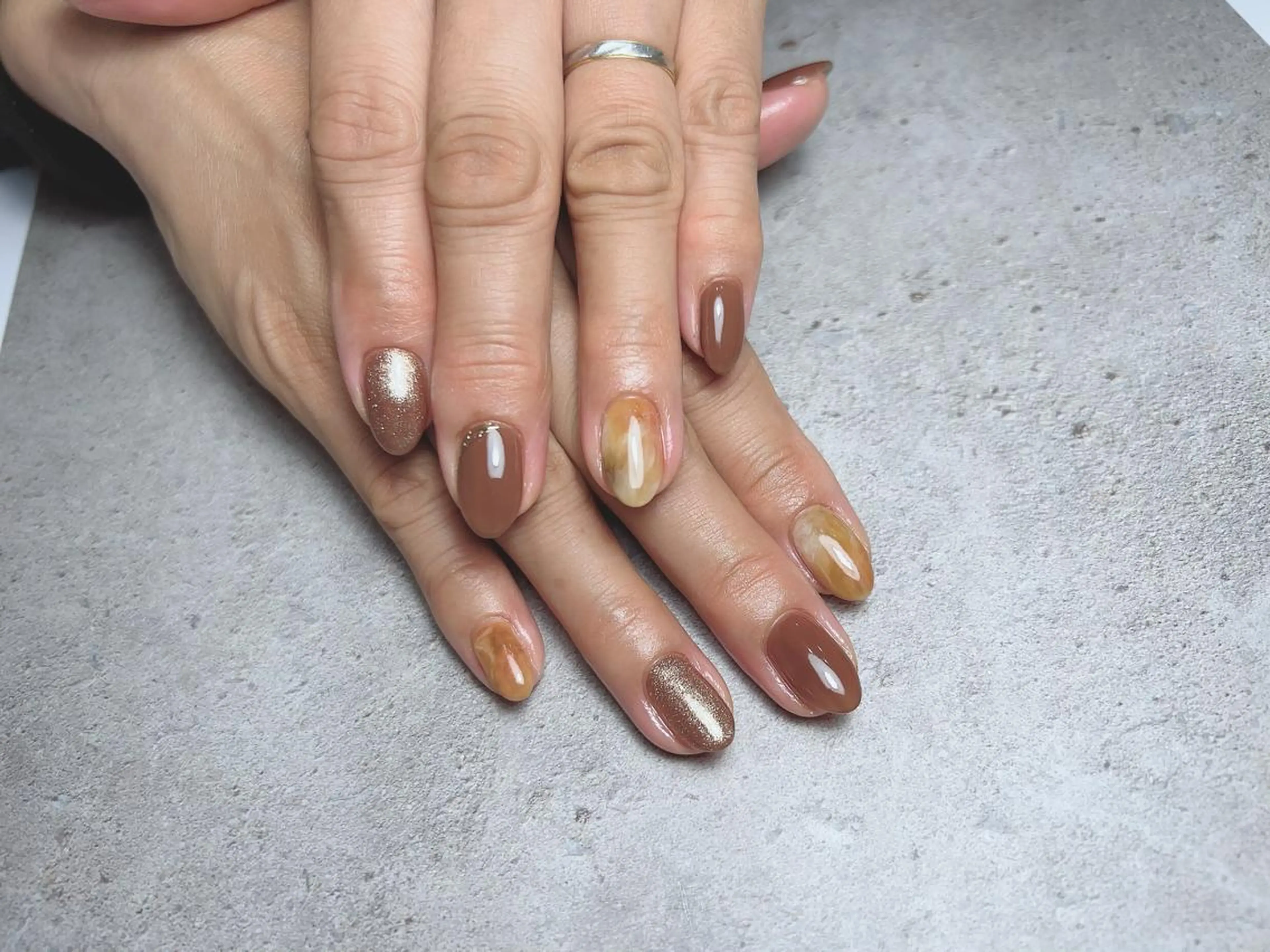 ネイル ハンドネイル 𝐑𝐞𝐯𝐢𝐨 ___堺市西区のマツエク・マツパデザイン