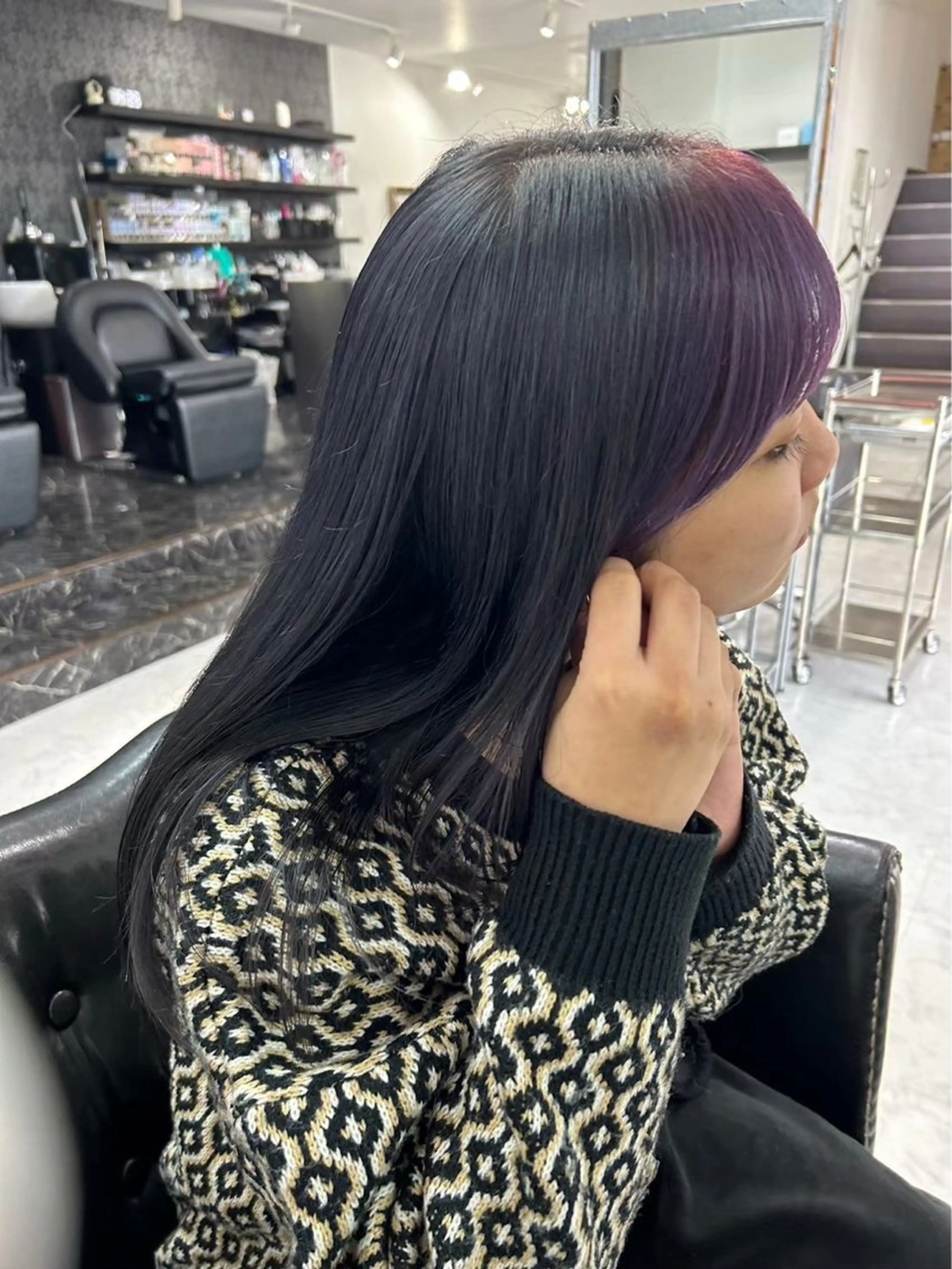 カラー 山名 璃湖のヘアスタイル