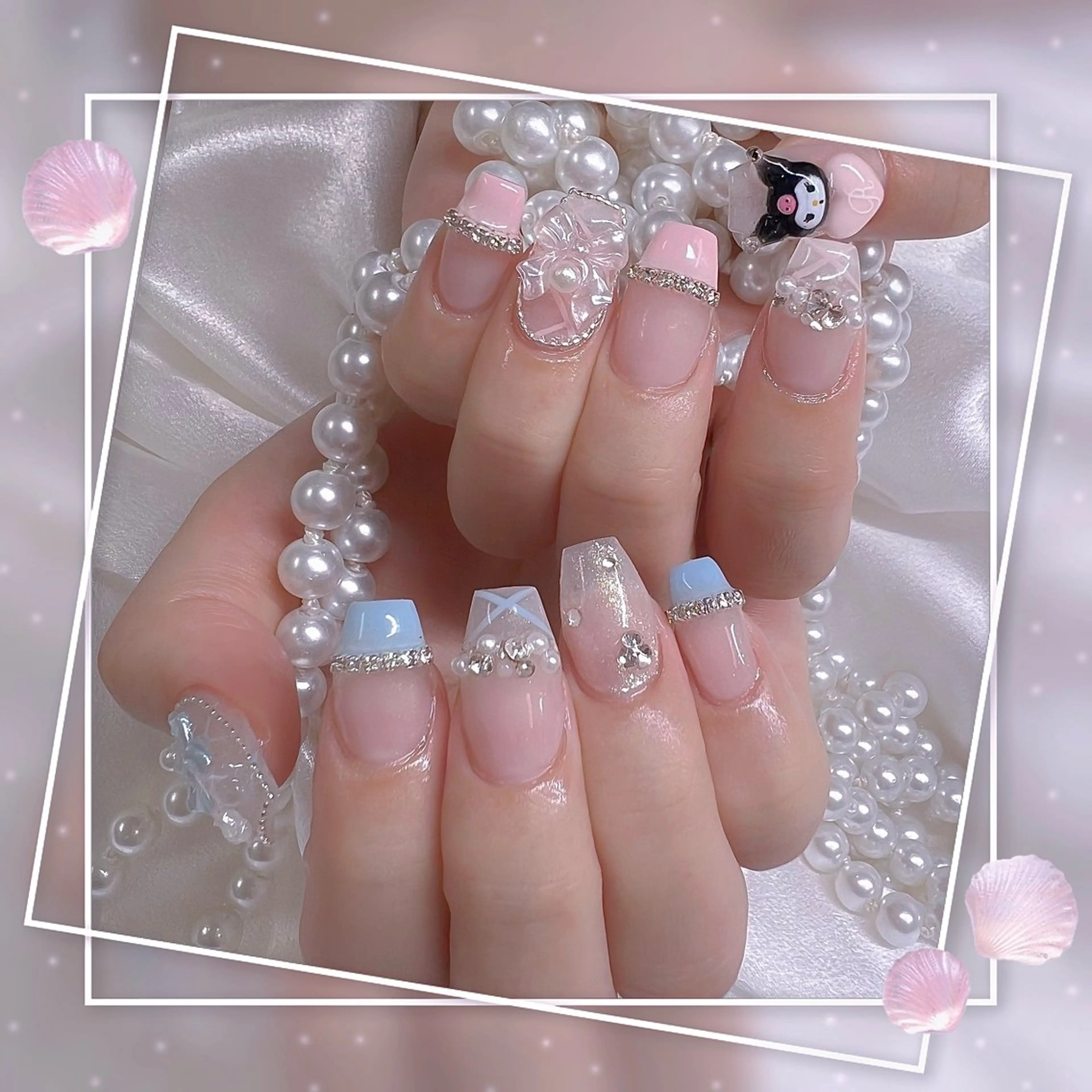 ネイル フレンチネイル グラデーション キラキラネイル 韓国ネイル マグネットネイル ハンドネイル Chill Nailsalonのネイルデザイン