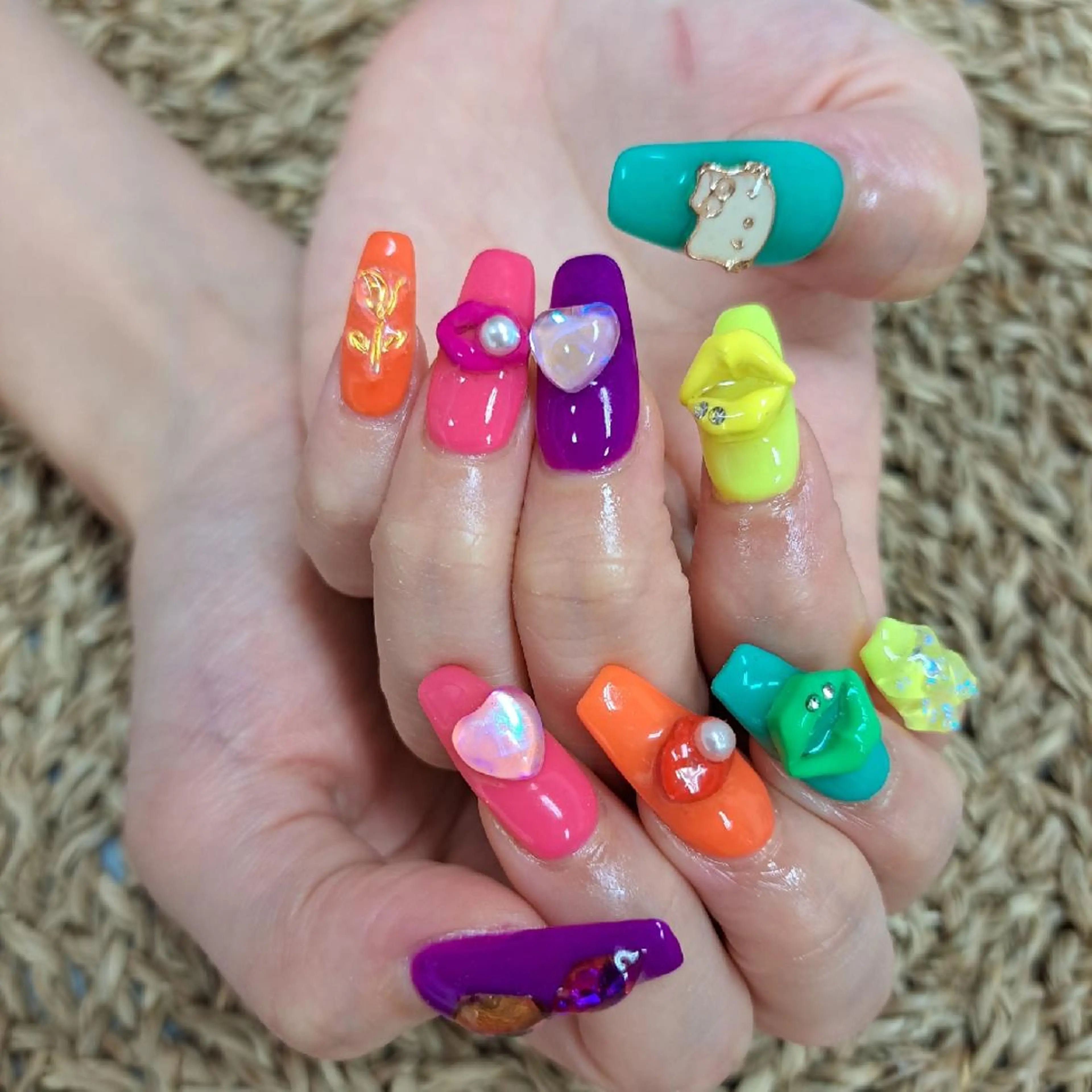 ネイル アートネイル ジェルネイル 持ち込み ニュアンスネイル パラジェル 河野ちえ (雑誌掲載サロン)のネイルデザイン