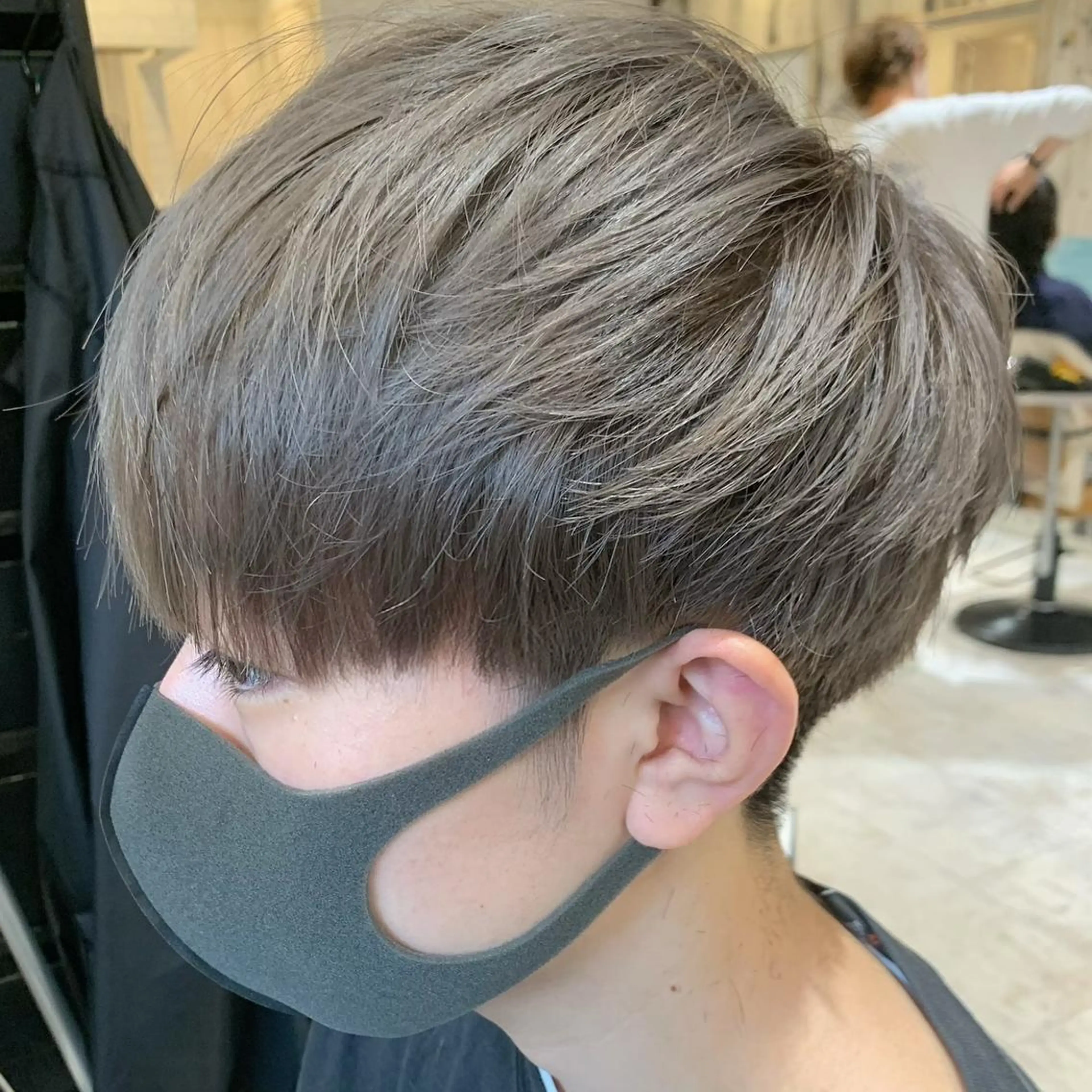 カラー ヤマダ サクラのヘアスタイル