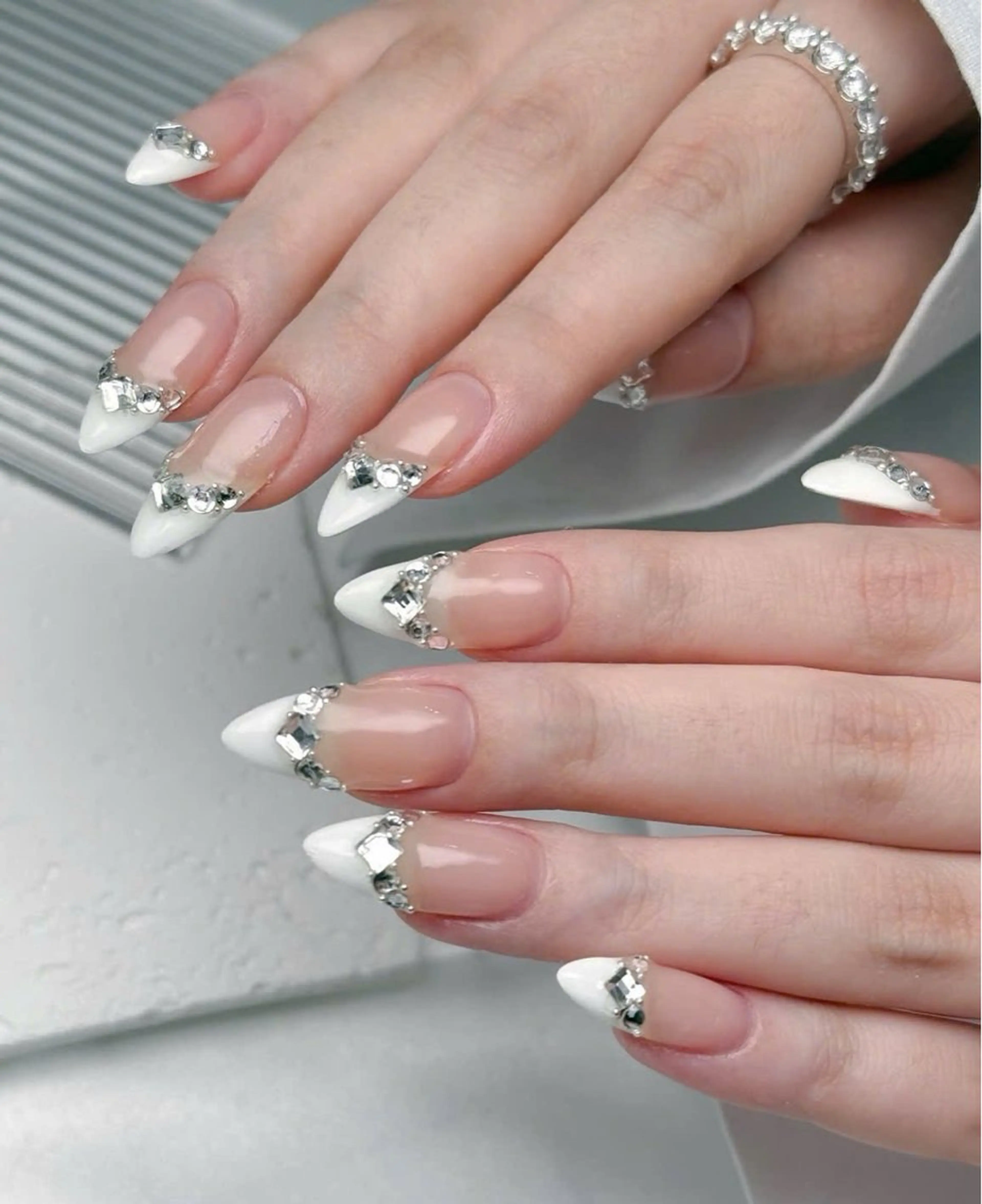 ネイル フレンチネイル キラキラネイル マグネットネイル ミラーネイル ニュアンスネイル MeiMei Nail モデル募集のネイルデザイン