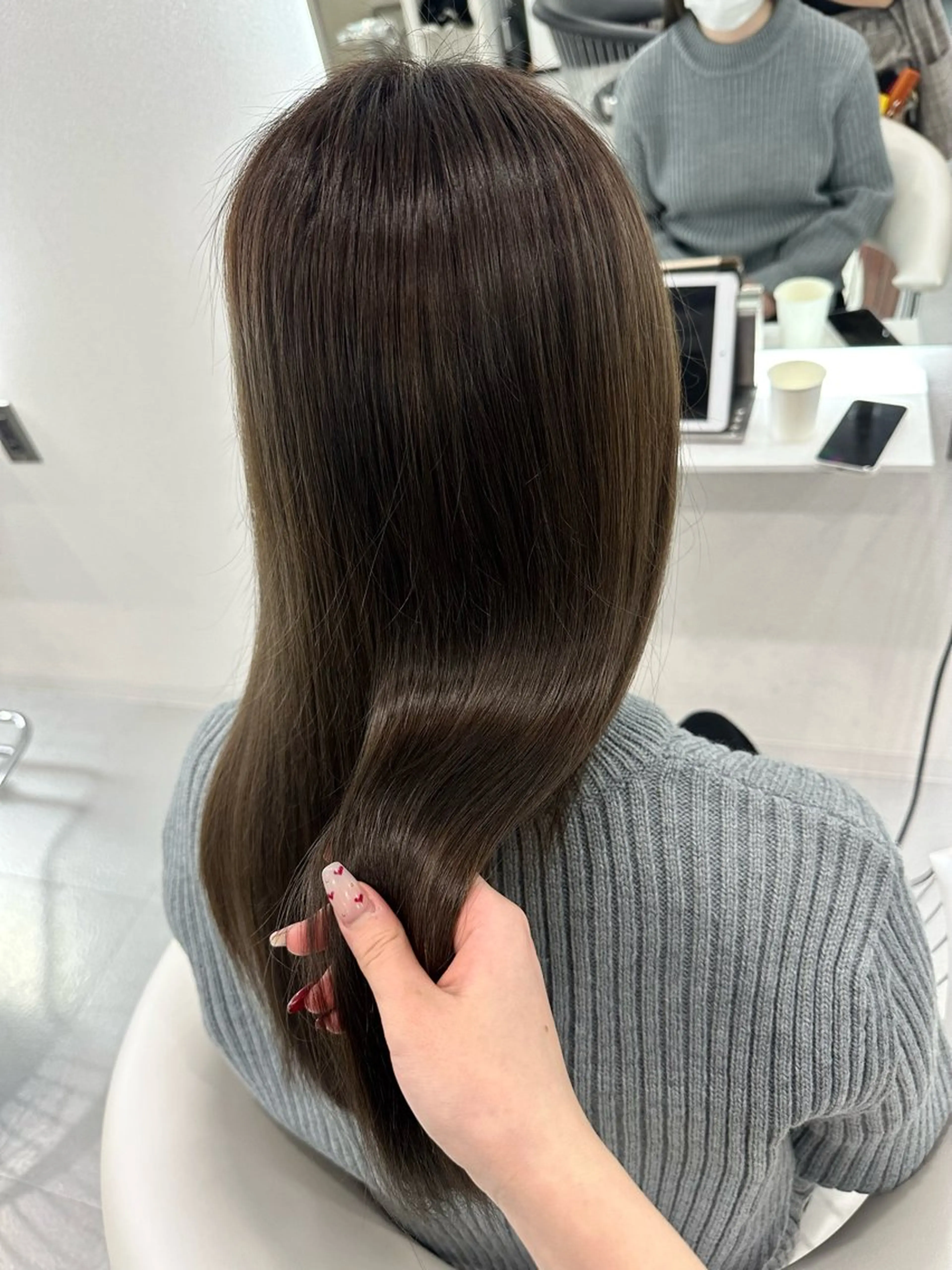 ロング ならざきつぐみ /天王寺/ハイトーンのヘアスタイル