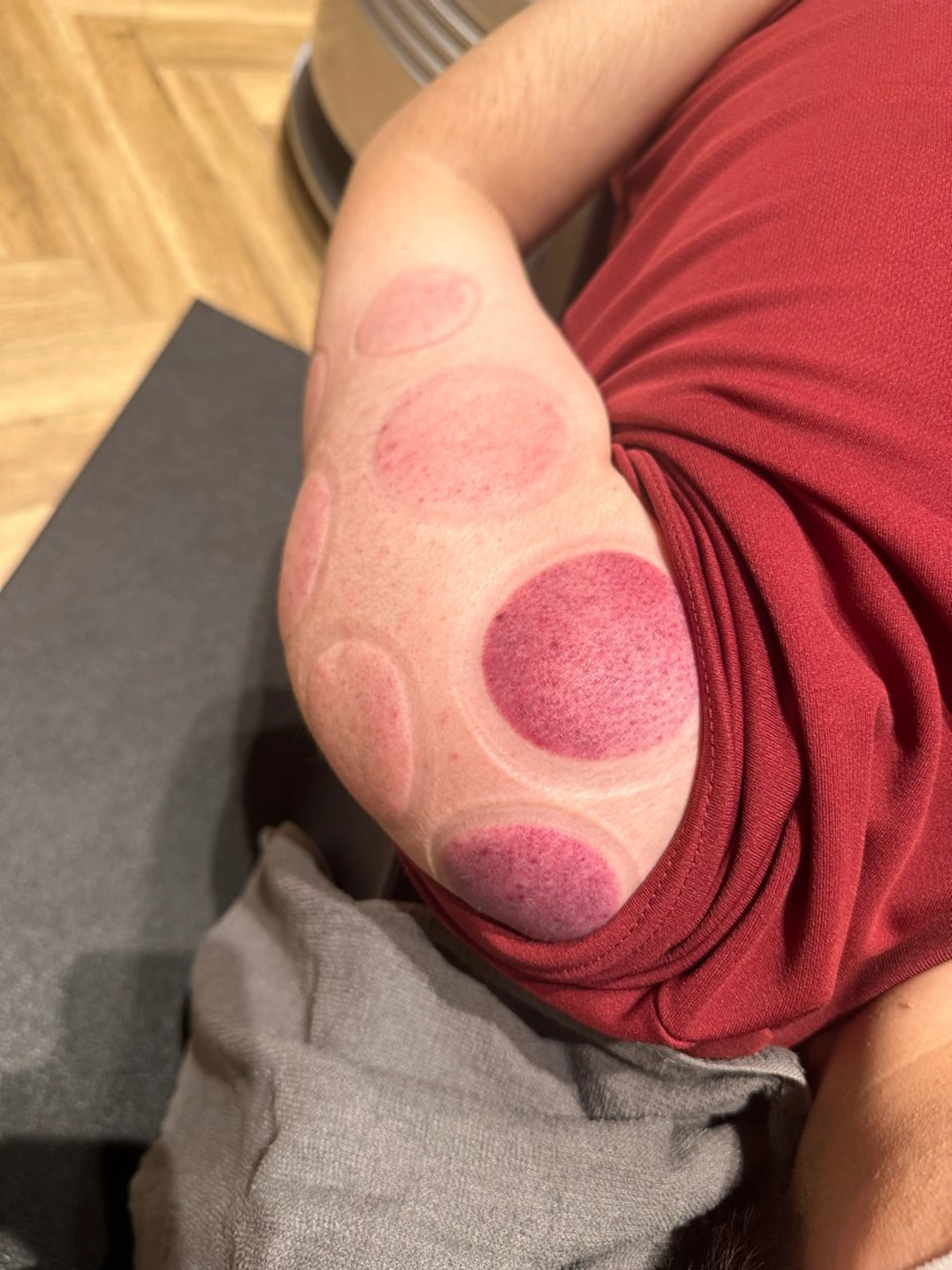 肩甲骨はがし🪽 とこちゃん先生🩷のエステ・リラクイメージ