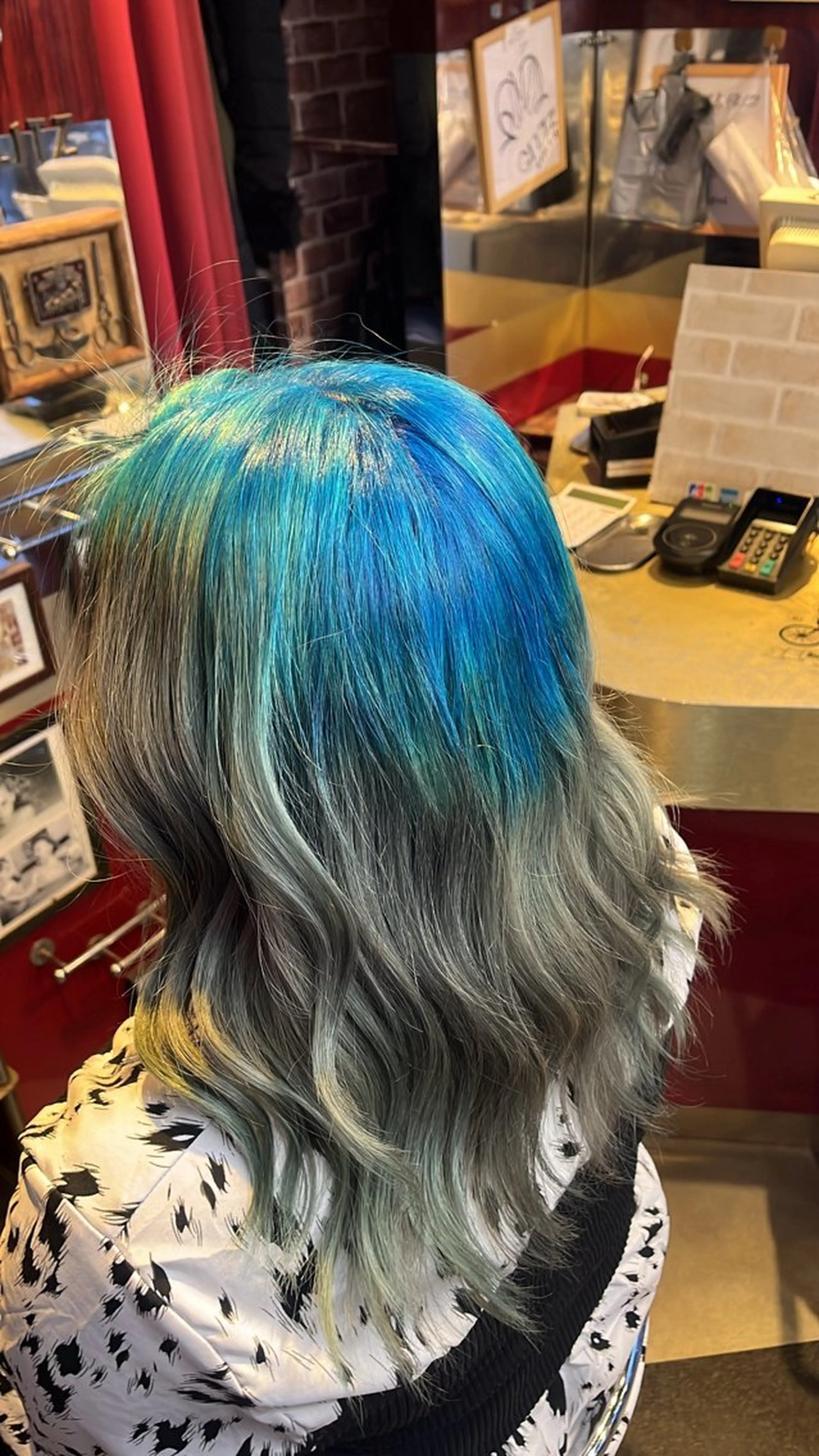 ミディアム カラー デザインカラー ミホ/ ブリーチ/コーンロウのヘアスタイル