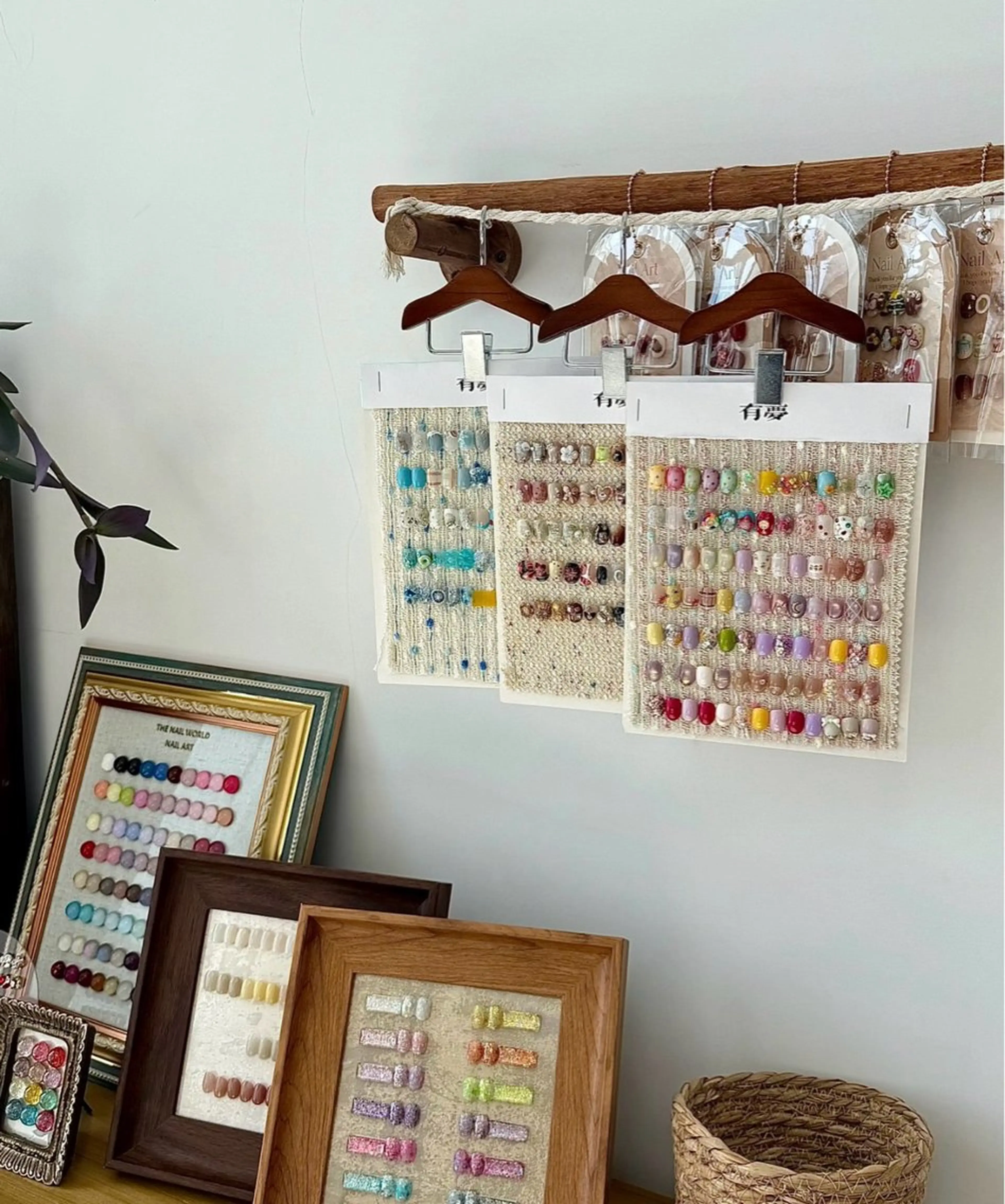 カラー ハンドネイル U.mi Nail Salonのネイルデザイン