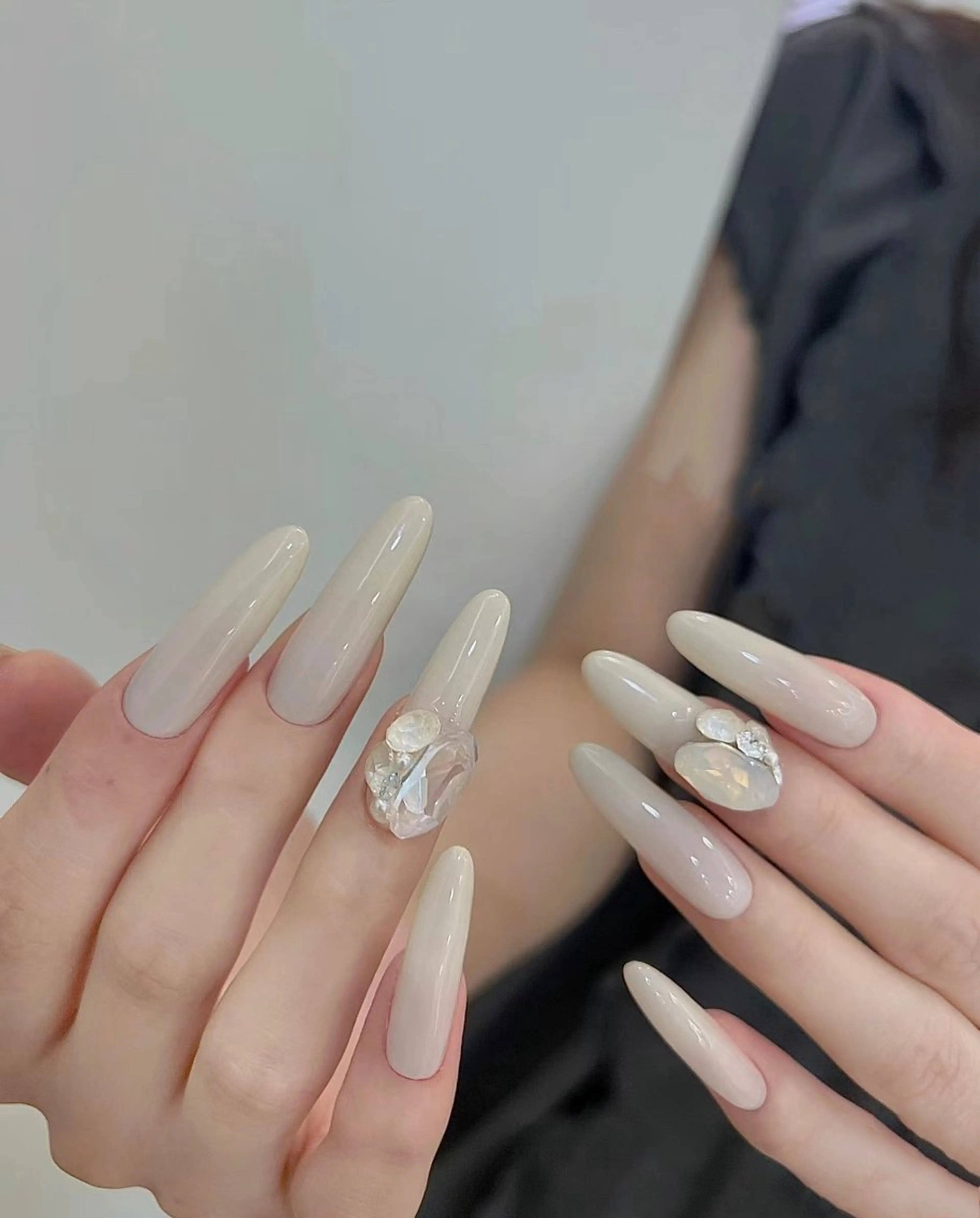 チップ長さだし ワンカラー/ラメワンカラーネイル パーツ2個プレゼントの写真