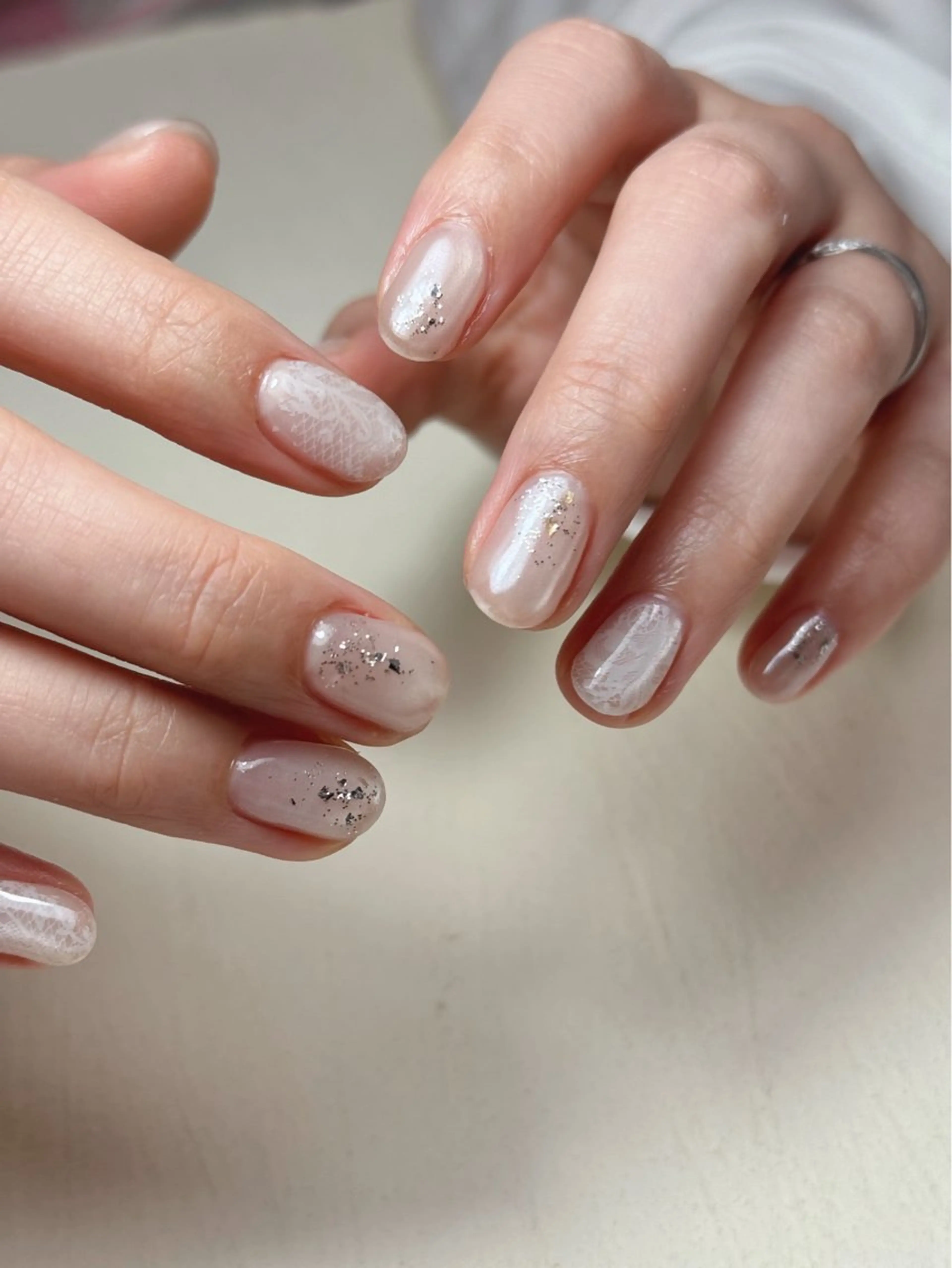ネイル ハンドネイル Tiny Glowのネイルデザイン