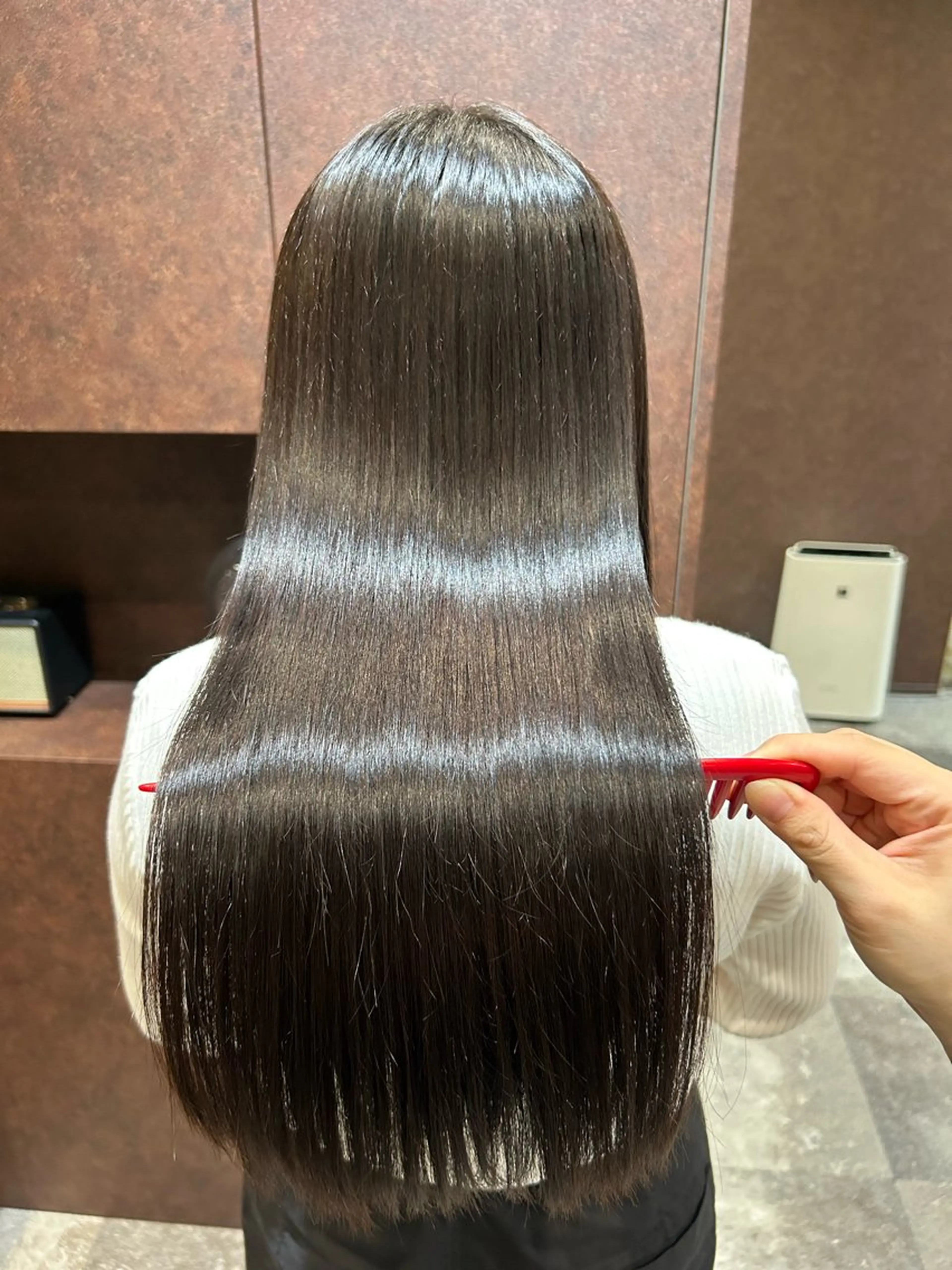 ロング 髪質改善✨美髪矯正✨ KAREN🍓のヘアスタイル