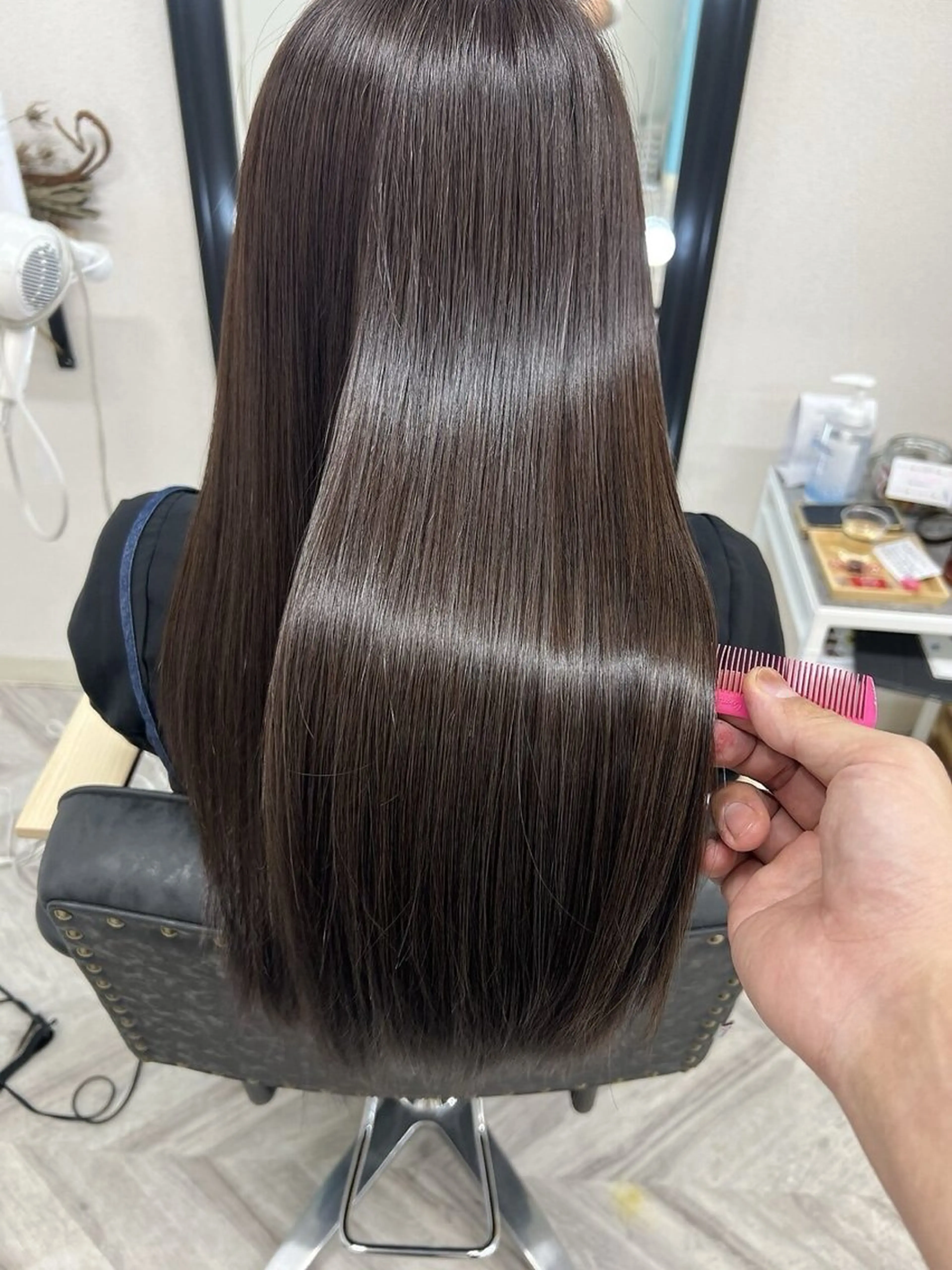 ロング カラー トリートメント YU MAのヘアスタイル