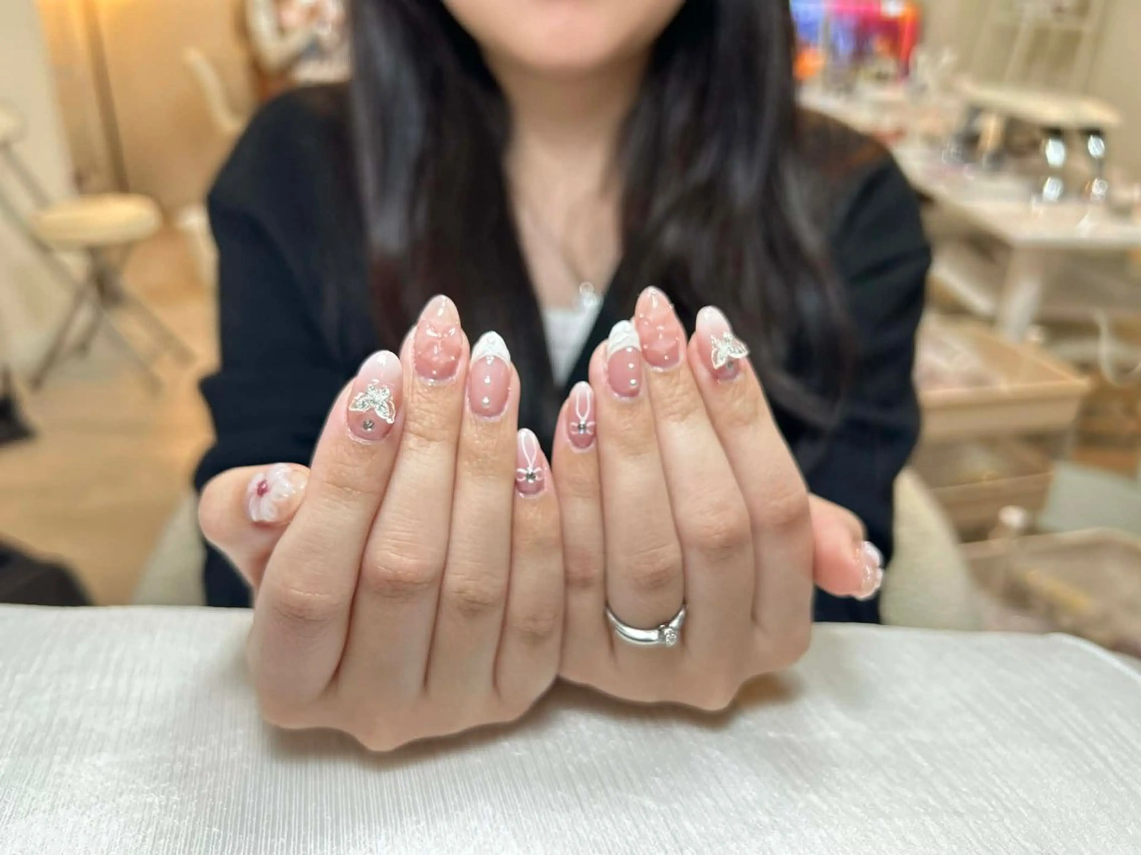 ネイル Queen Nail 柏店　クイーンネイルのネイルデザイン