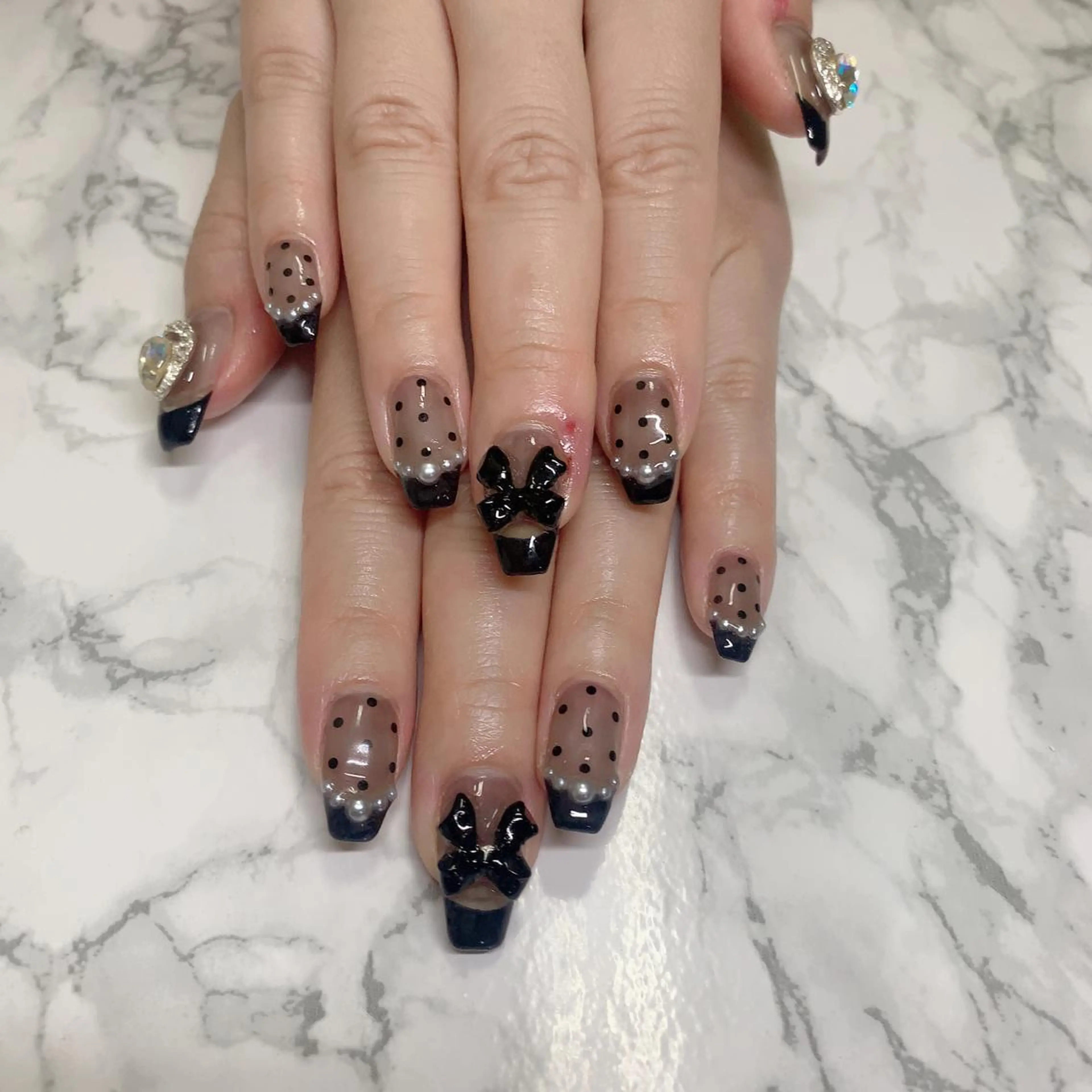 ネイル はな💎ネイル ワンホン、長さ出しのネイルデザイン