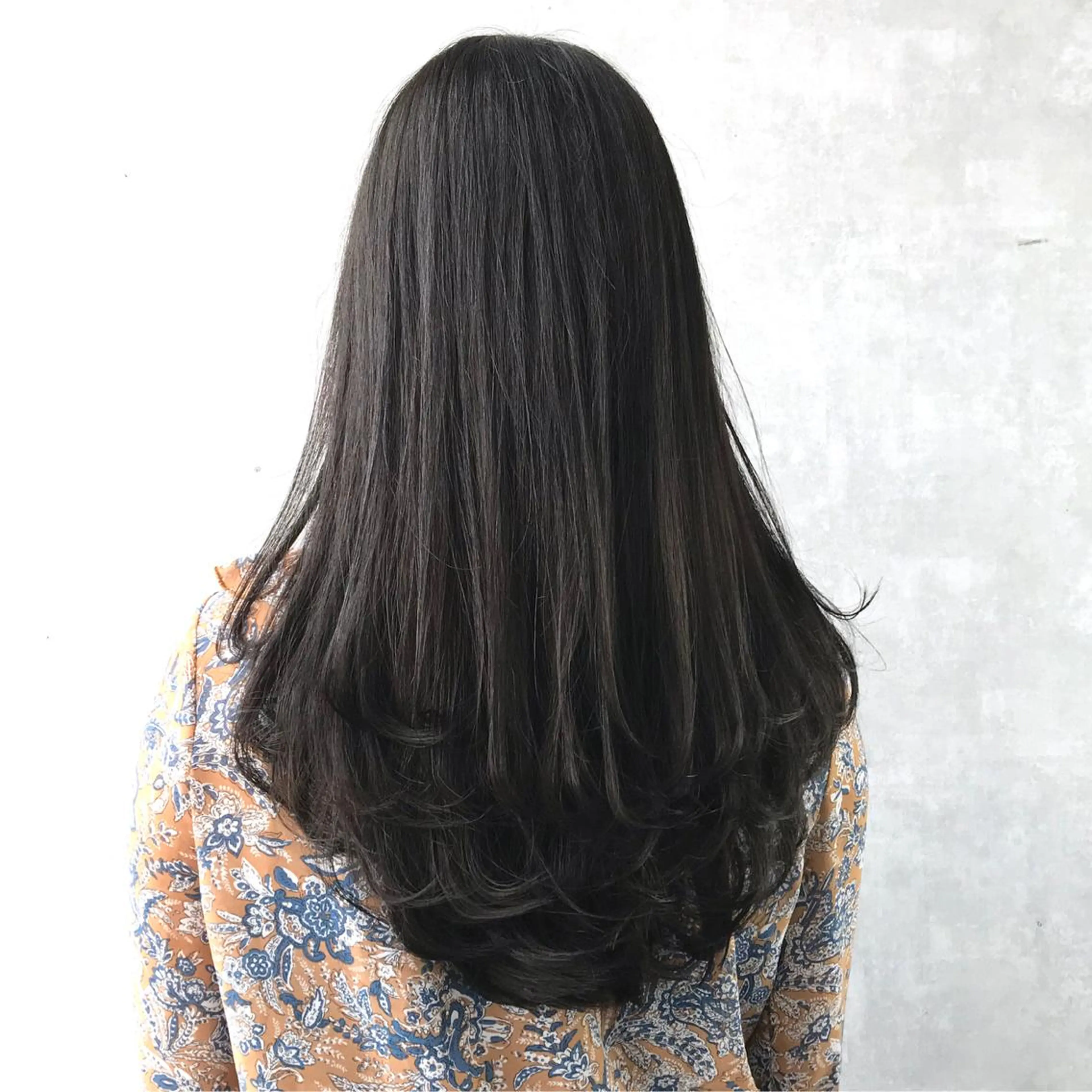 ロング ヨシンモリ ムルギョル巻き 韓国風ヘア レイヤーカット シースルーバング K-POP好き美容師 🇰🇷Kai.Yのヘアスタイル