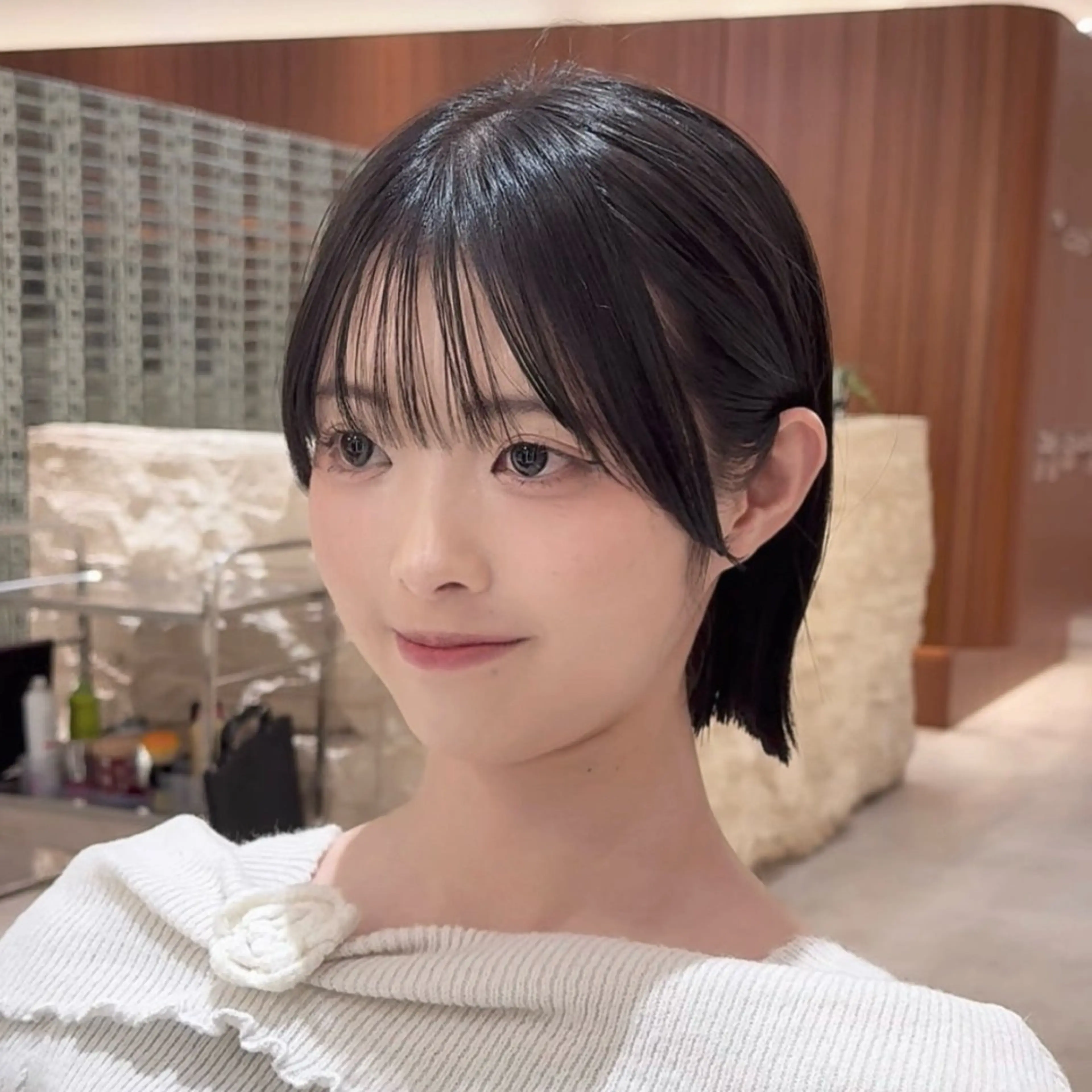 ミディアム カラー 切りっぱなしボブ ショートボブ ボブレイヤー 透明感カラー ボブ カット ヘアカラー トリートメント 田中航平/渋谷ボブ/ レイヤーボブのヘアスタイル