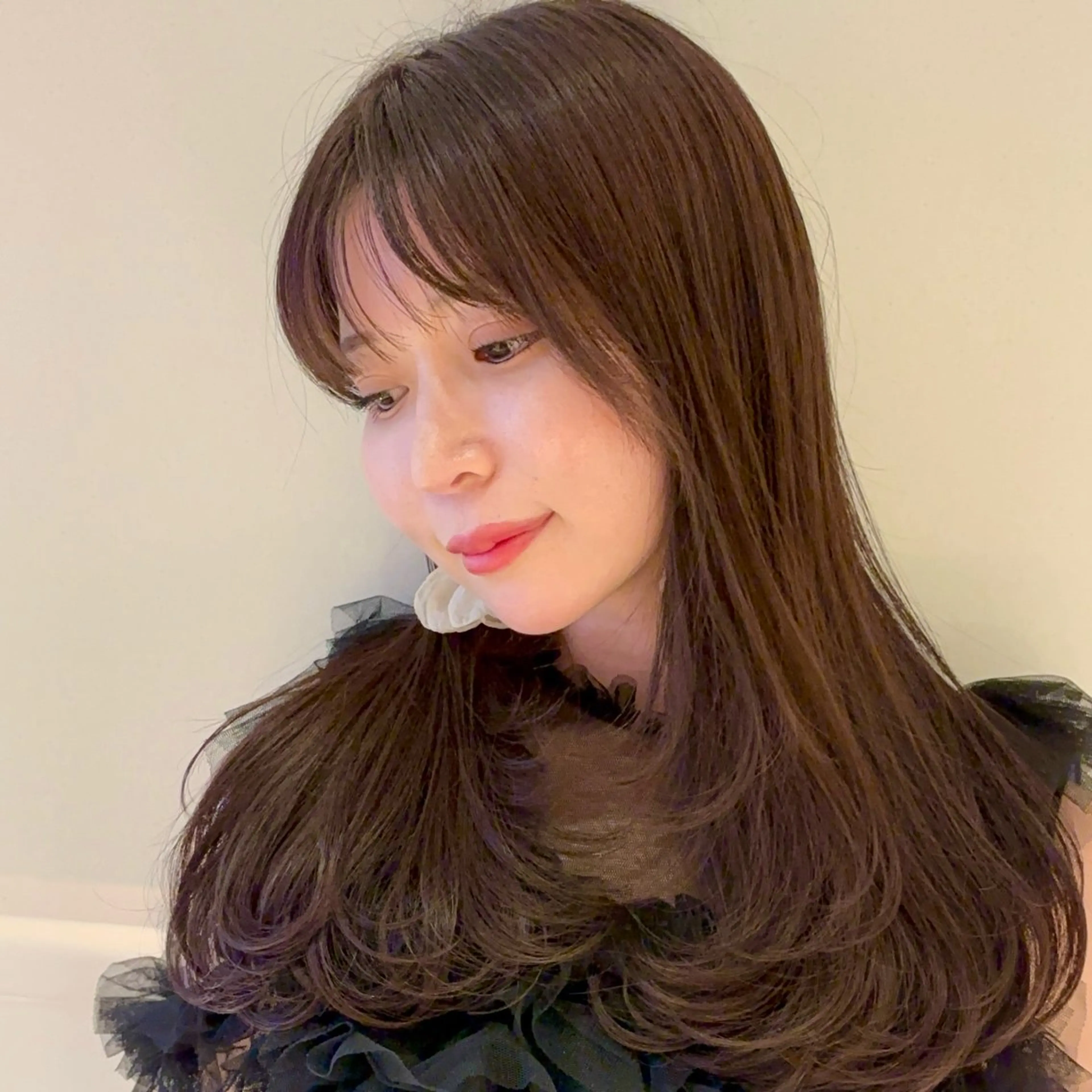 ロング カラー 顔まわりレイヤー 顔周りカット レイヤーカット カット ヘアカラー トリートメント Ayano‪‪🎀似 合わせ×透明感🎀のヘアスタイル