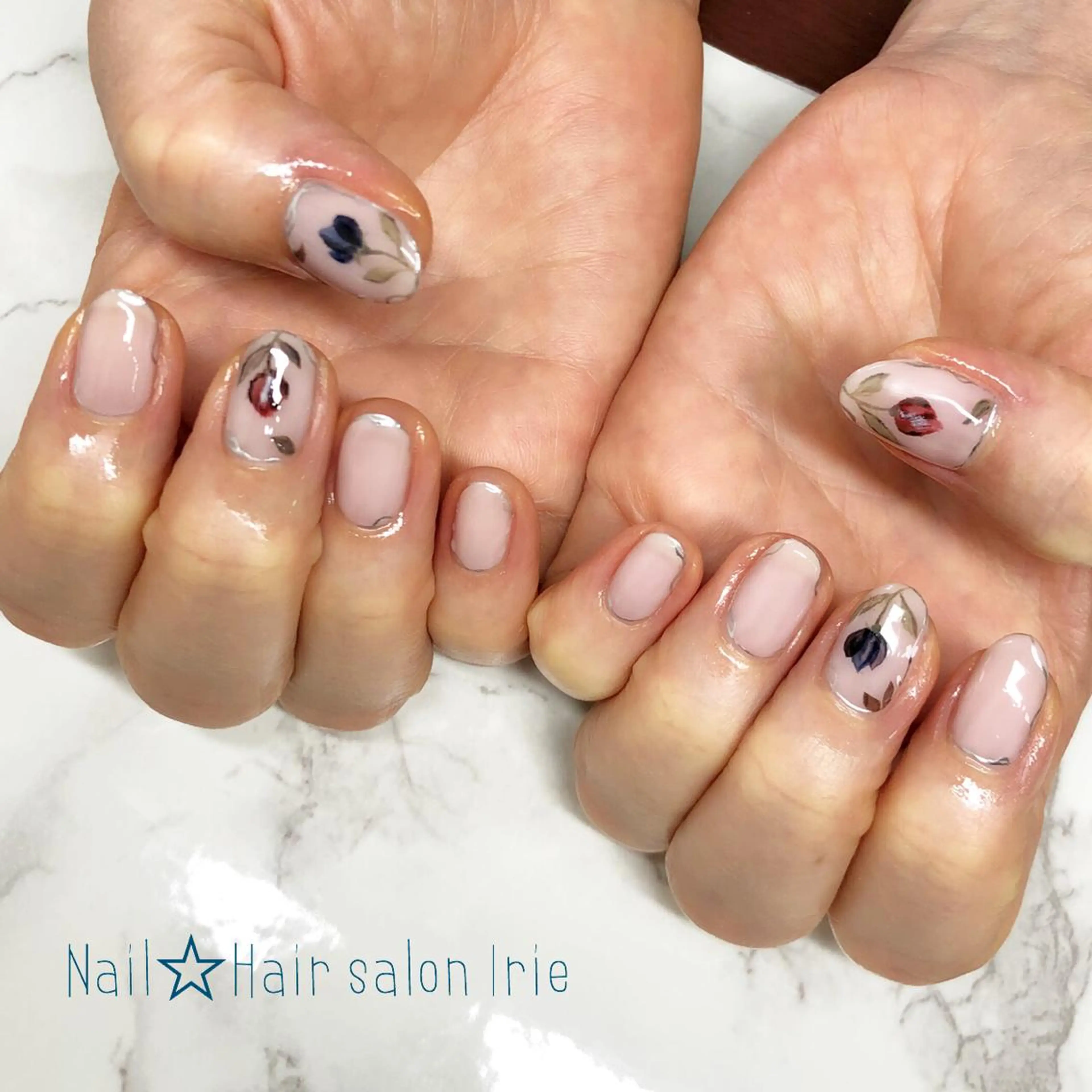 ネイル 與儀 知佳のネイルデザイン