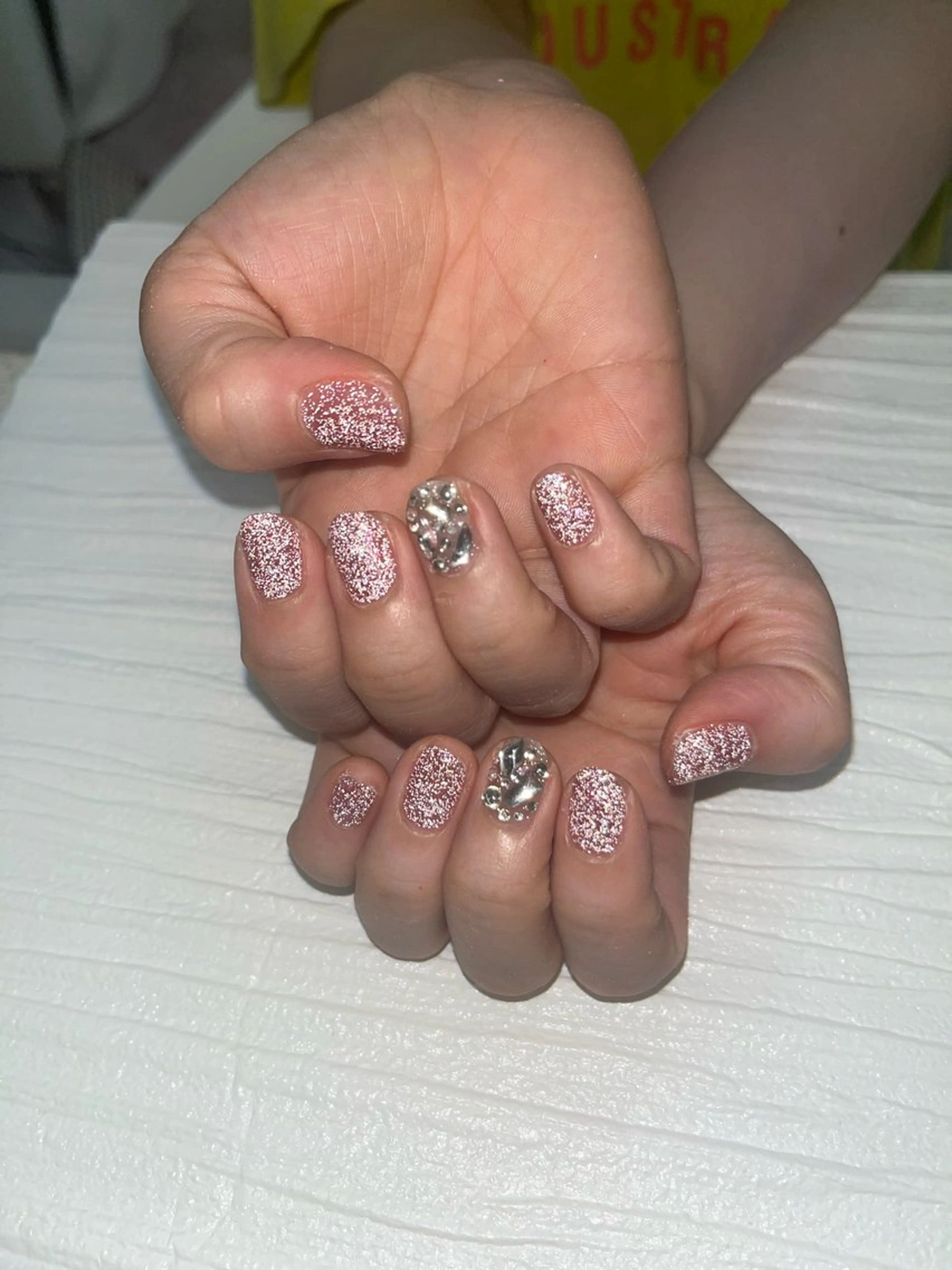 ネイル アートネイル フラッシュネイル ラメ(グリッター) ワンカラーネイル ピンク ハンドネイル chai 上本町 sakuraのネイルデザイン