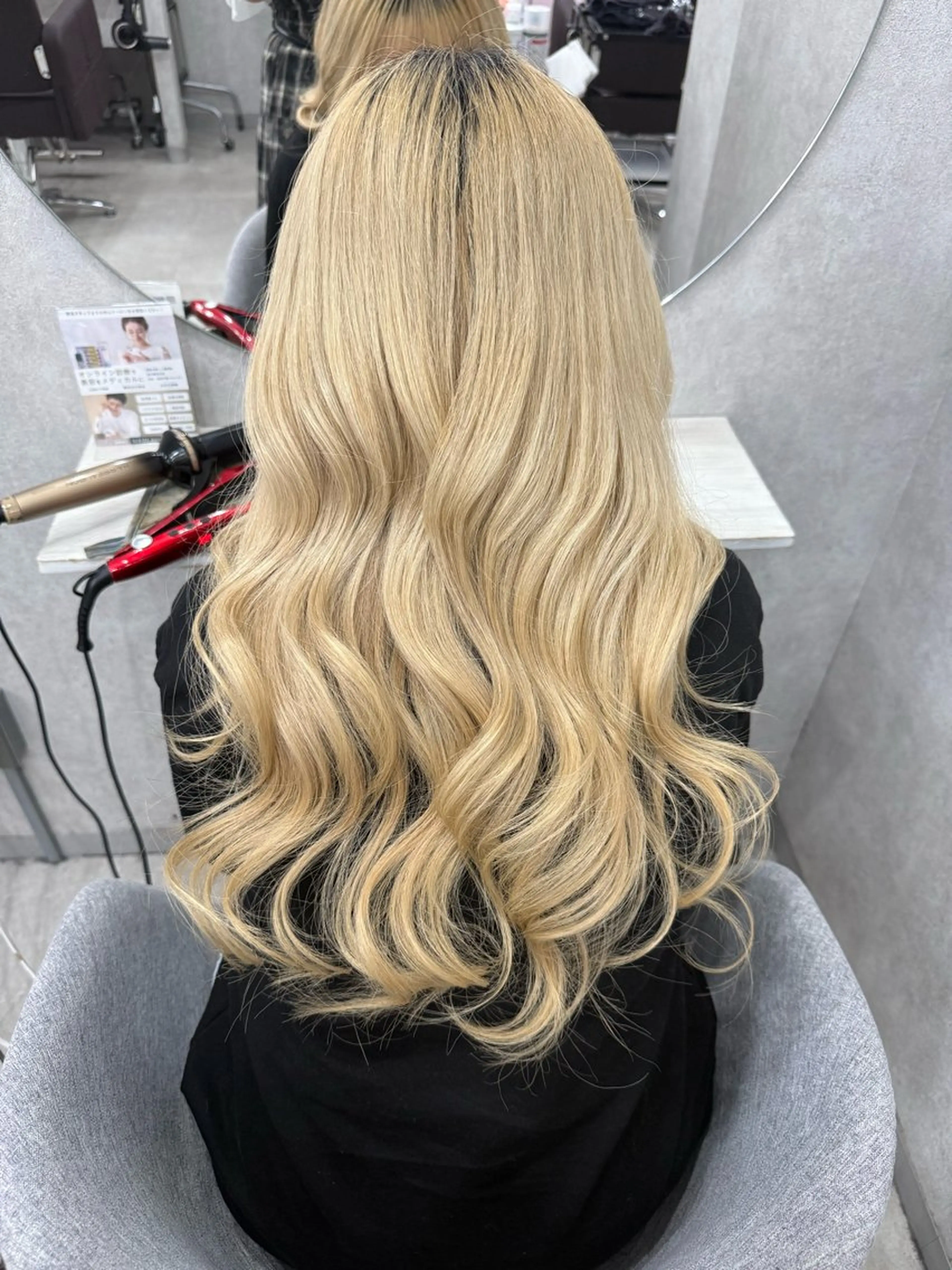 ロング 関 愛菜のヘアスタイル