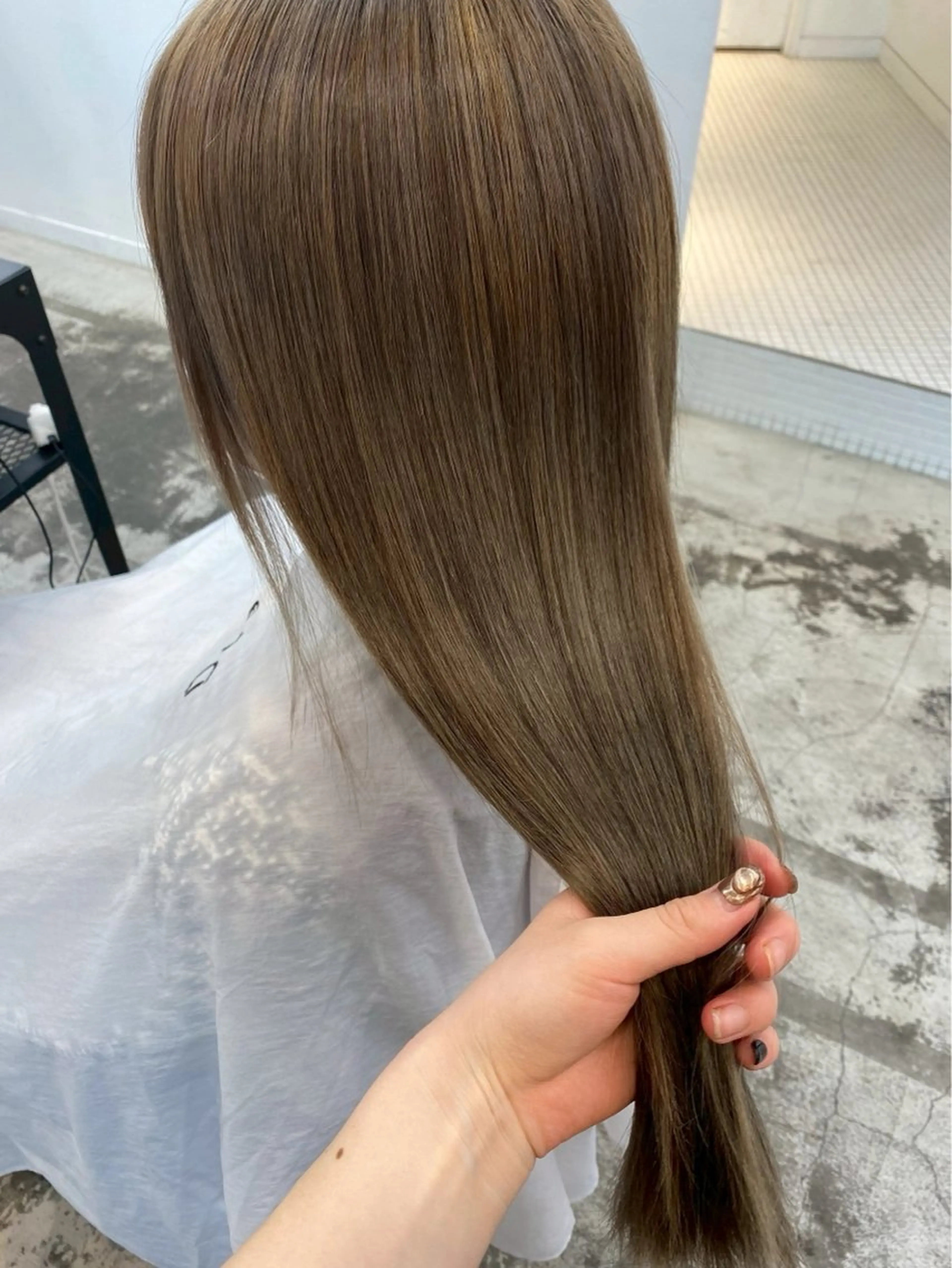 カラー 畑野 釉梨南のヘアスタイル