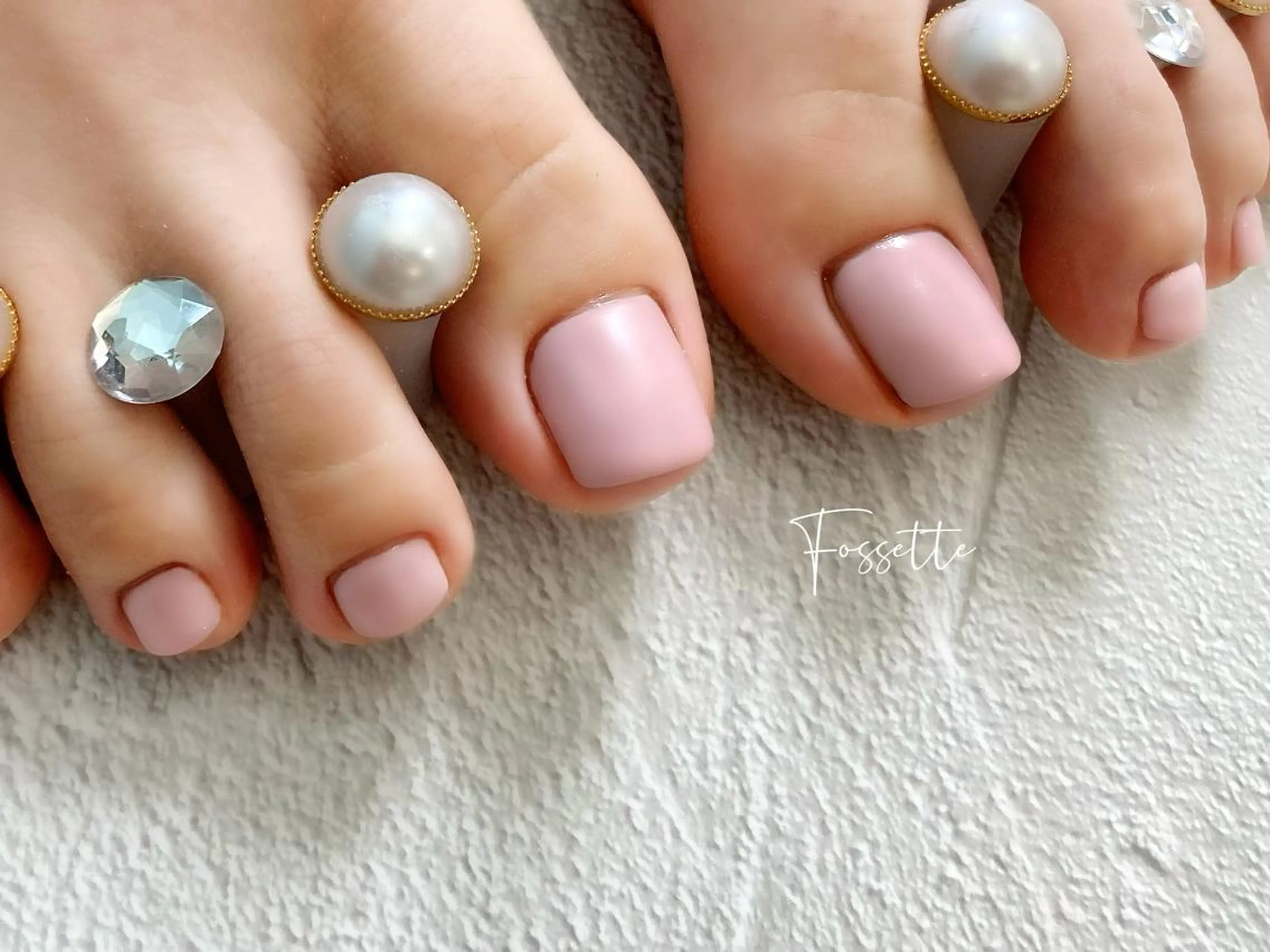 ネイル フットネイル ジェルネイル マットネイル ワンカラーネイル ピンク nailsalon Fossetteのネイルデザイン