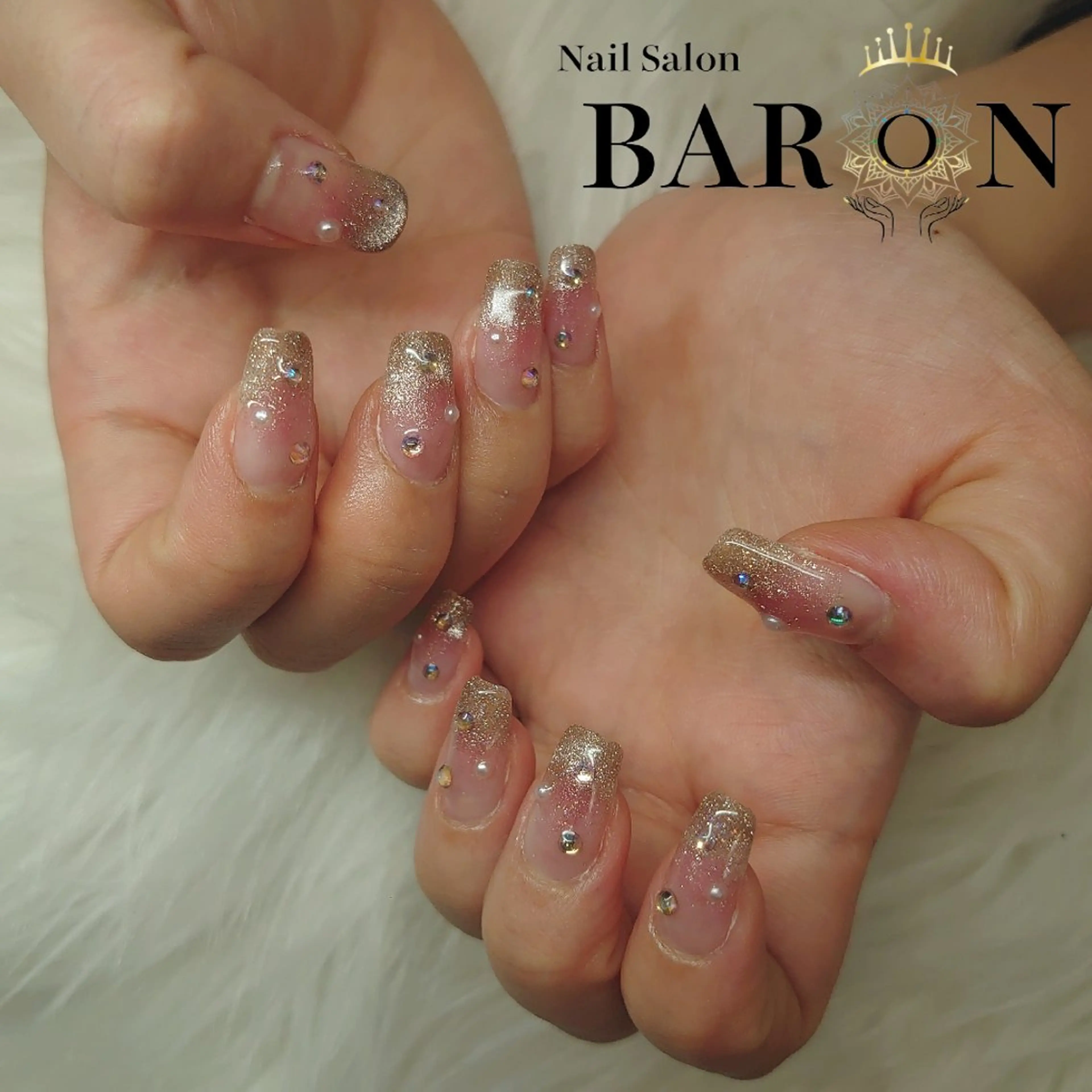 ネイル チークネイル グラデーション 持ち込み ♛BARON♛ AOIのネイルデザイン