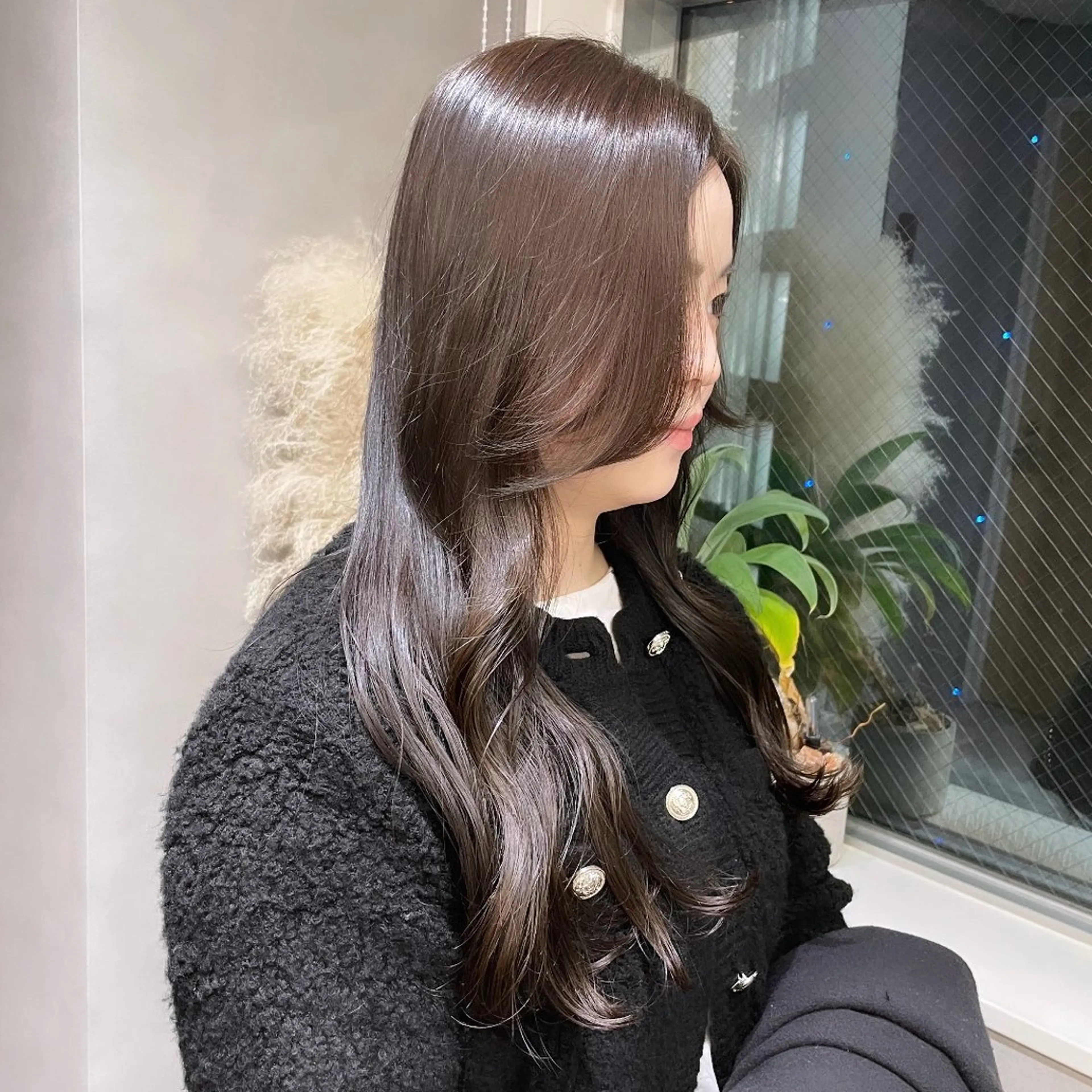 ロング カラー 透明感カラー グレージュ Rui/透明感カラー 暖色/レイヤーカットのヘアスタイル