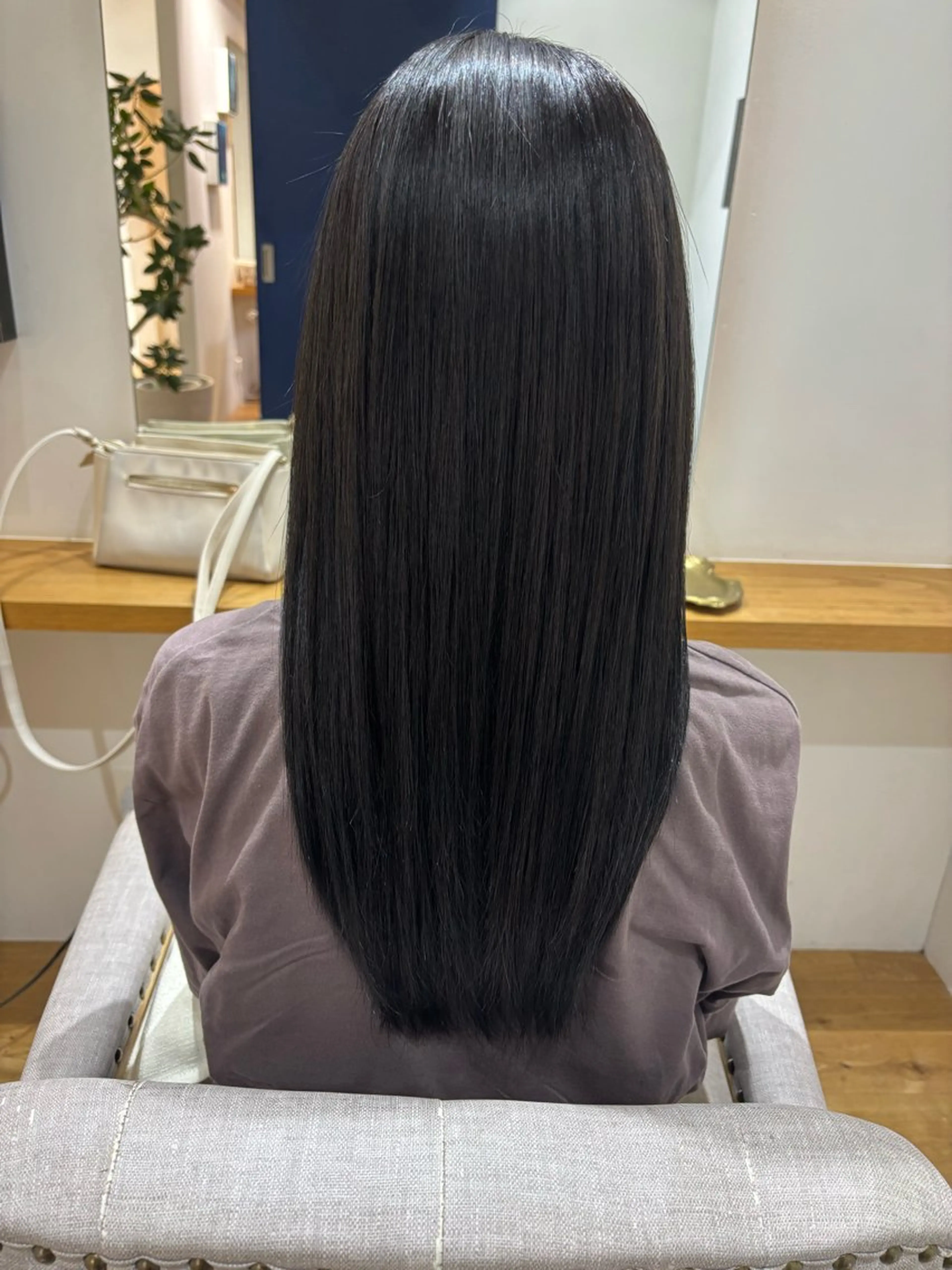 カラー オリーブカラー こゆき/ ブリーチモデル募集中のヘアスタイル