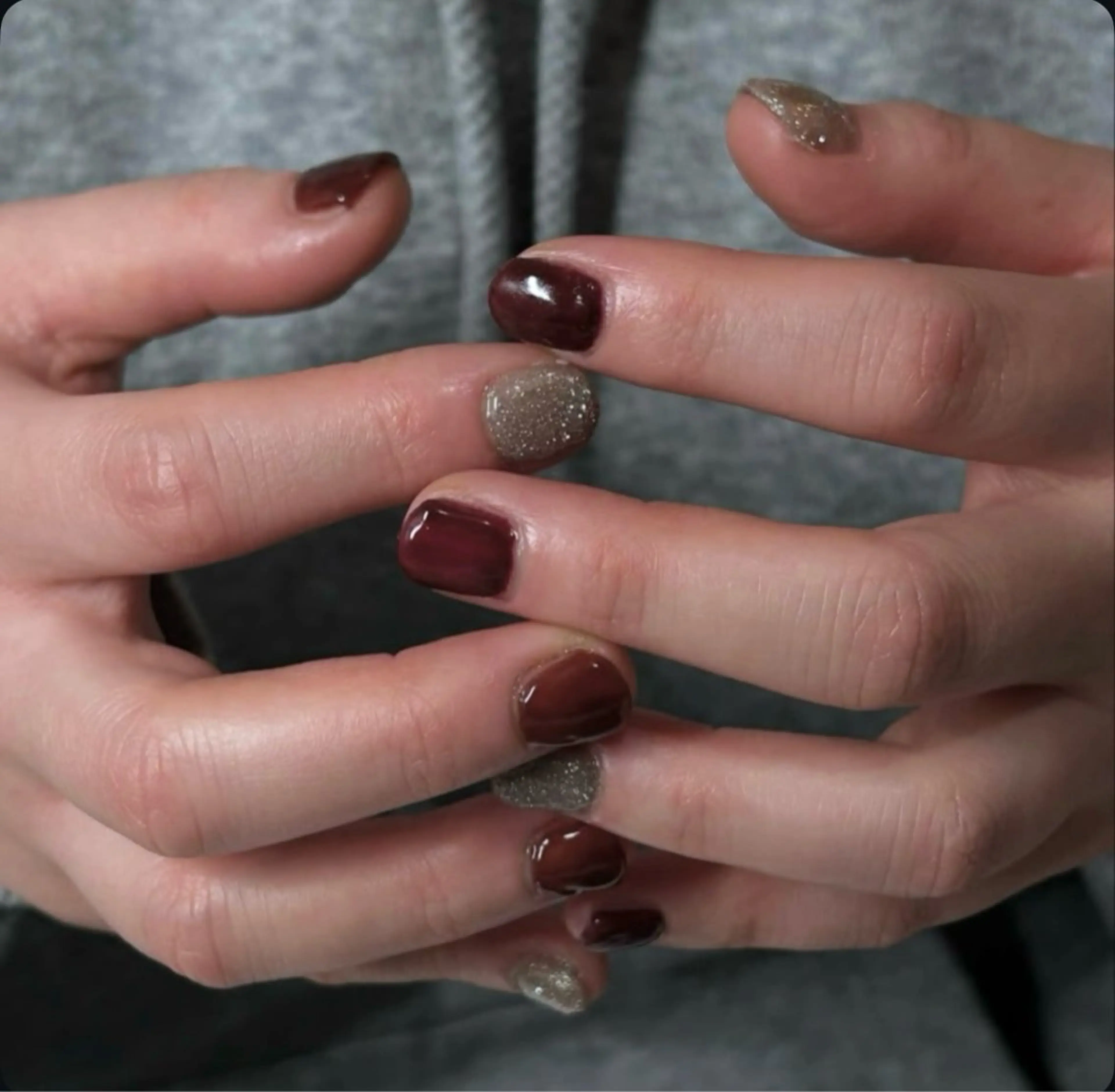 ネイル ボルドー ゴールド Loa misakiのネイルデザイン