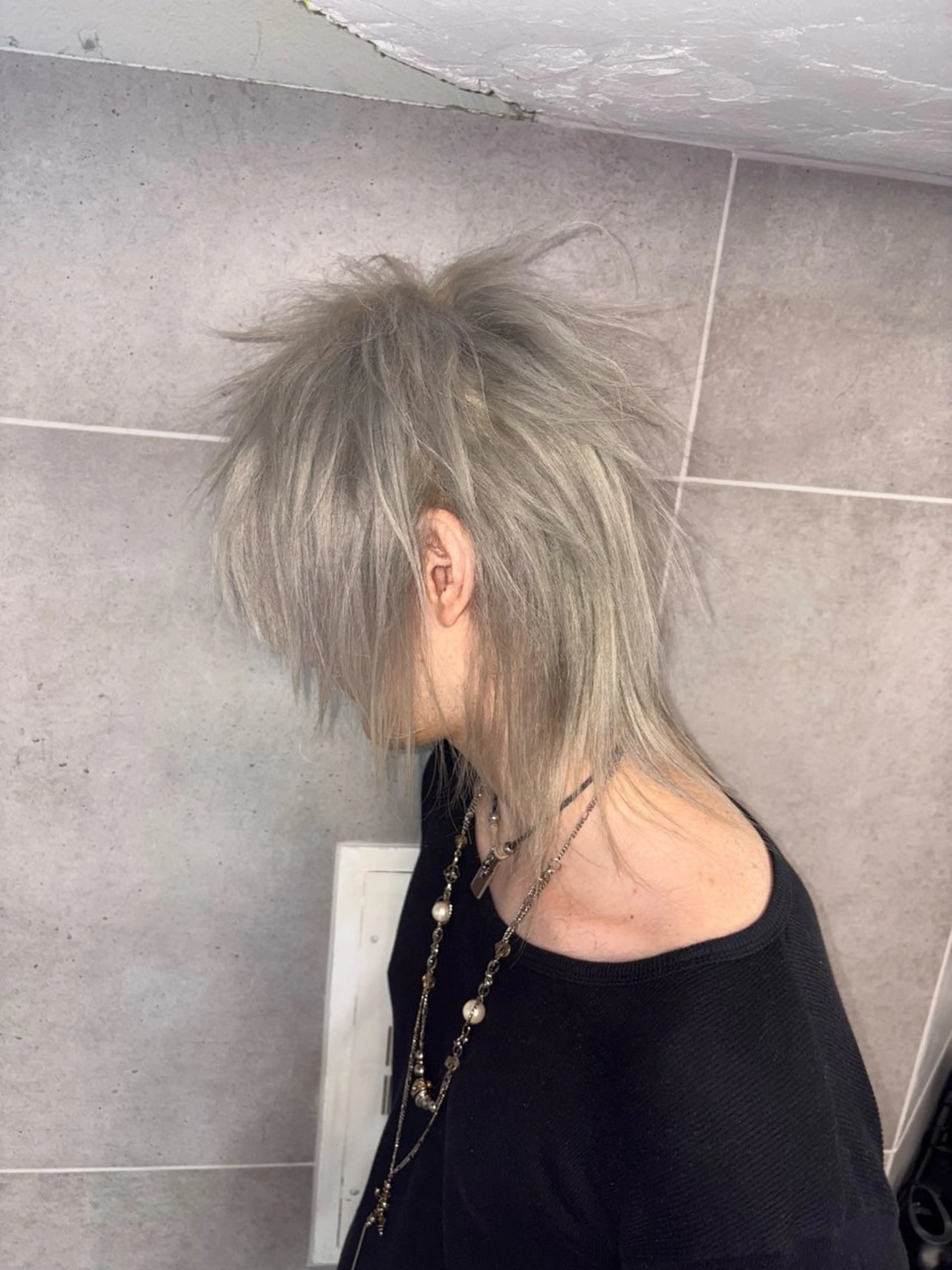 ショート メンズ メンズブリーチ シャギー THE./ブリーチ 透感カラー/髪質改善のヘアスタイル