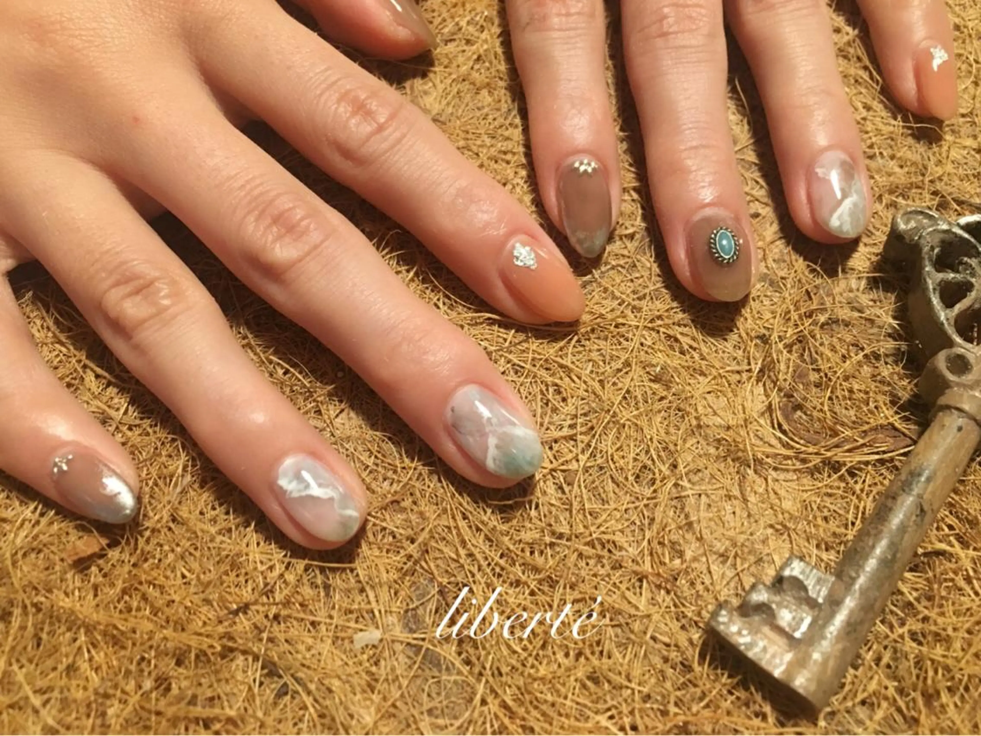 ネイル liberté (リベルテ)のネイルデザイン