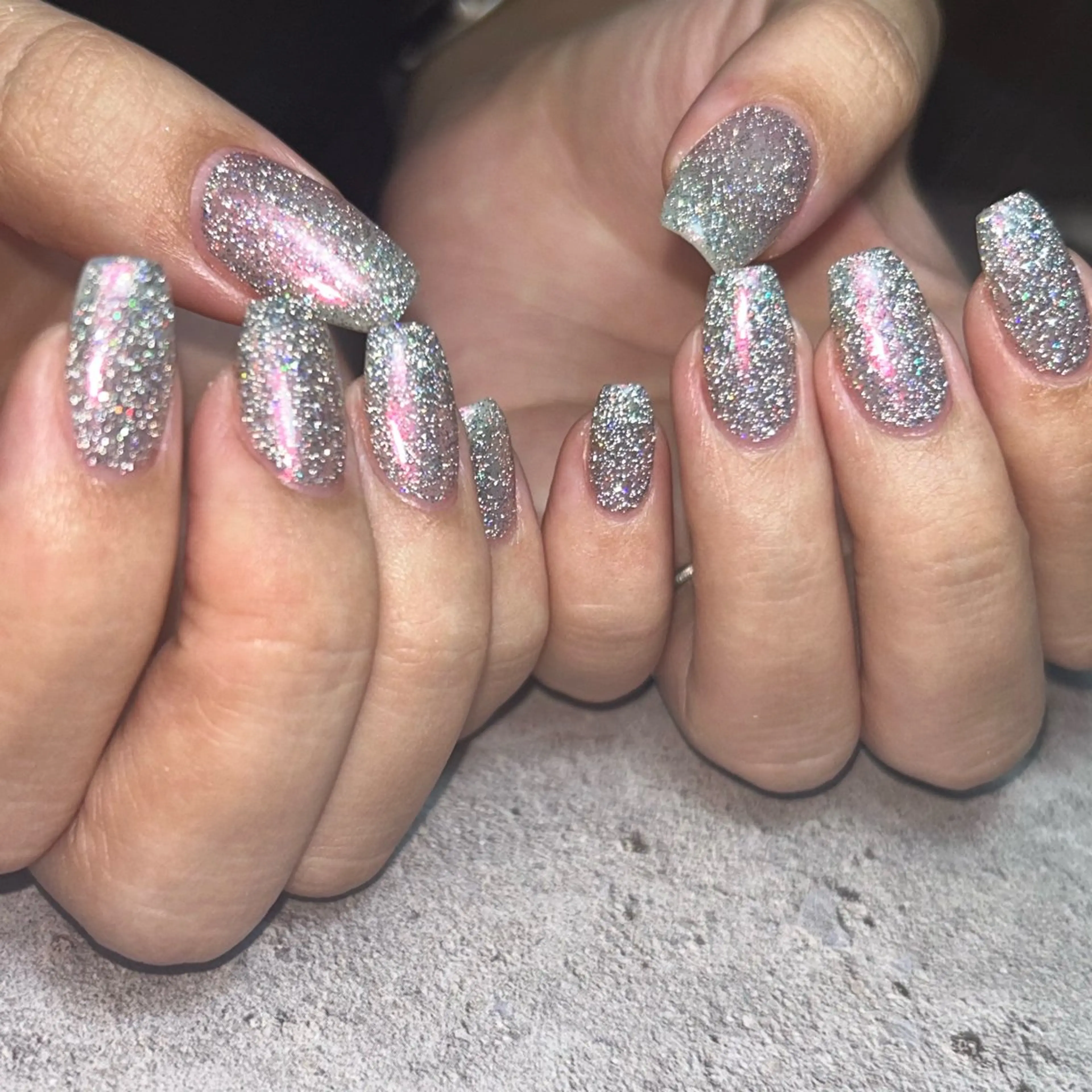 ネイル オーロラネイル フラッシュネイル ハンドネイル ハンドケア 究極の ワンカラー専門店のネイルデザイン