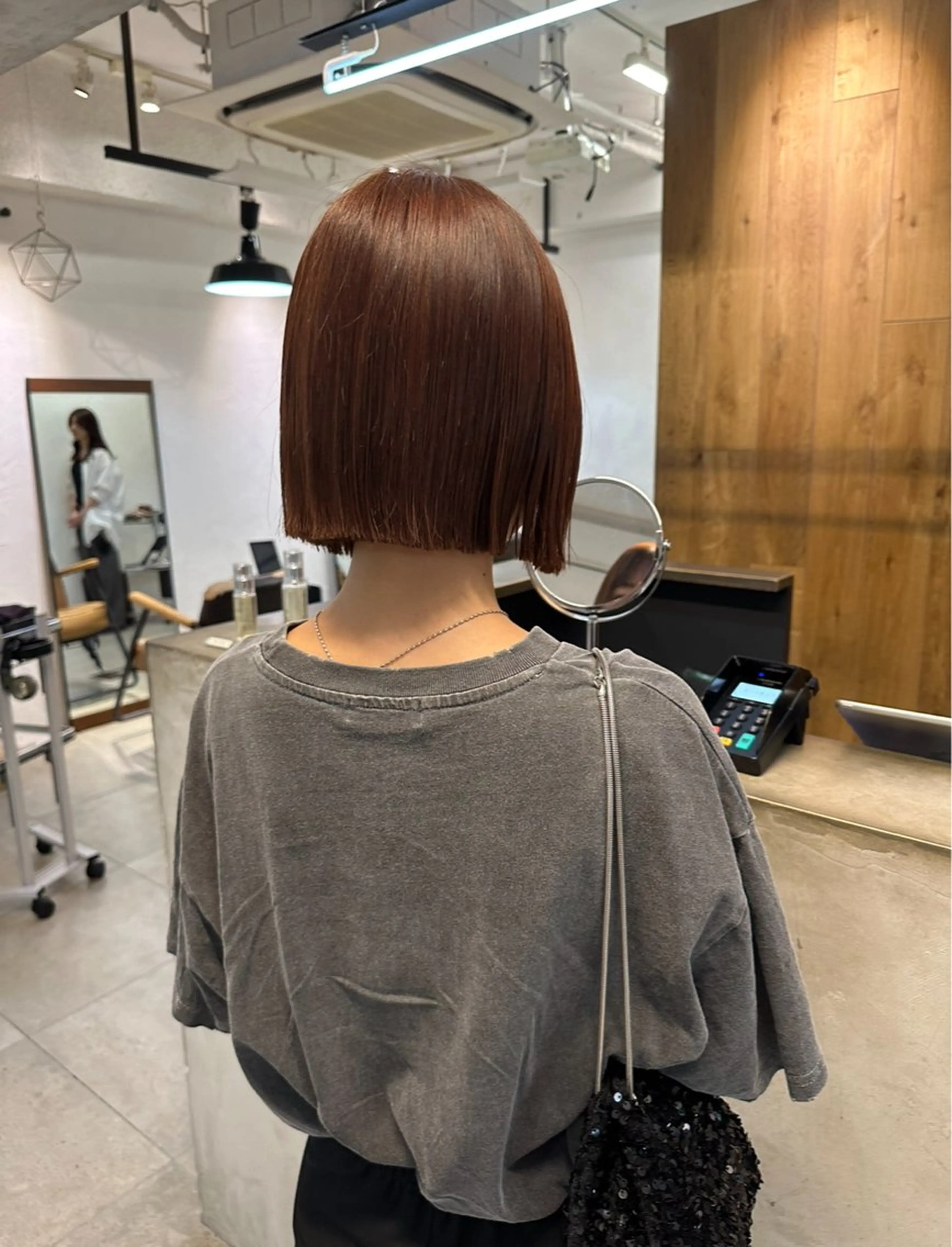 ショート カラー ブリーチ ブラウンカラー ハイトーンカラー ブリーチなしカラー オレンジ カット ヘアカラー トリートメント REINA☁️透明感 カラー/ぷつっと♡のヘアスタイル