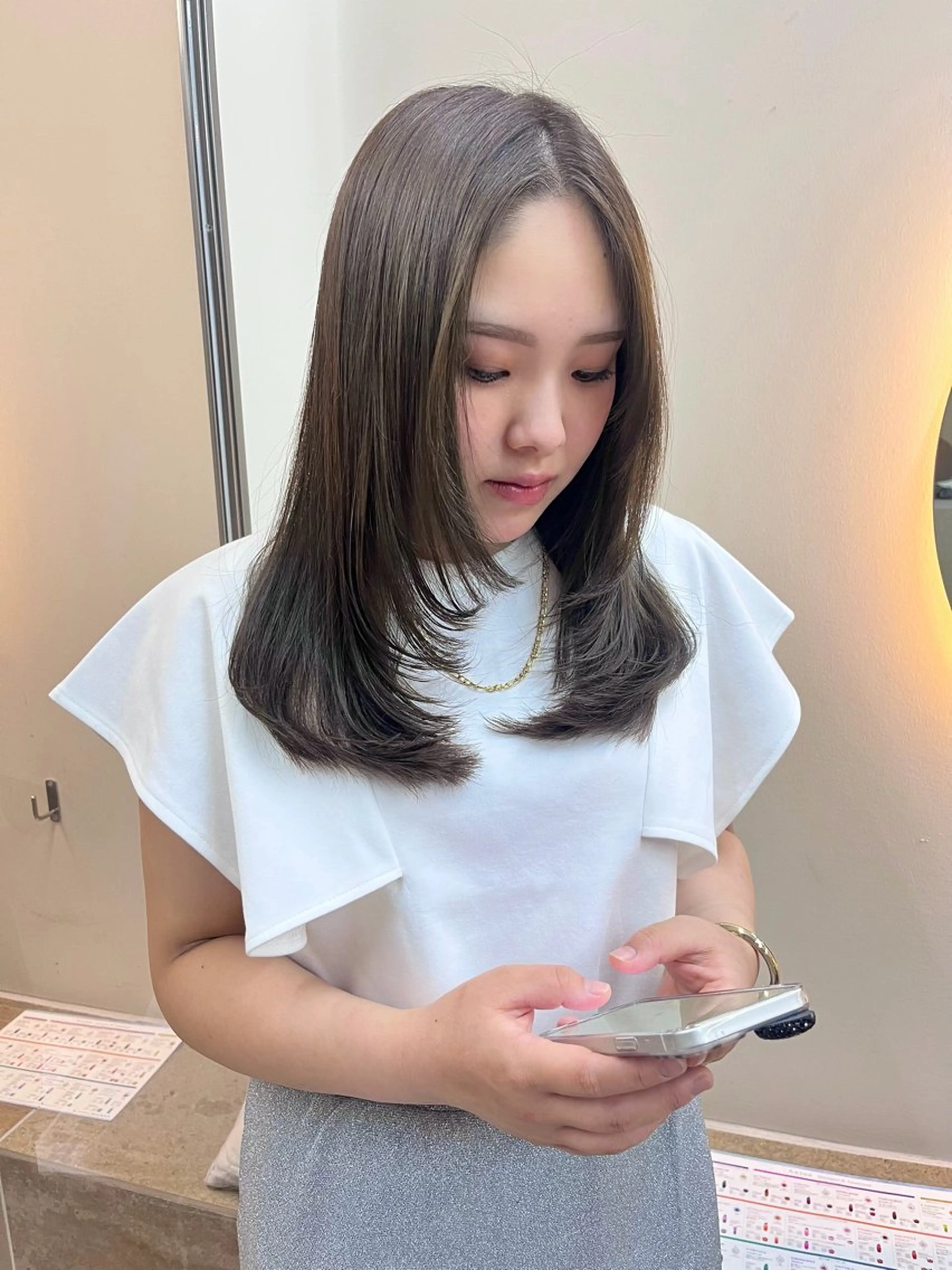 セミロング カラー パーマ カット ヘアカラー トリートメント 《柔らかhair𓍯 》木村美姫のヘアスタイル