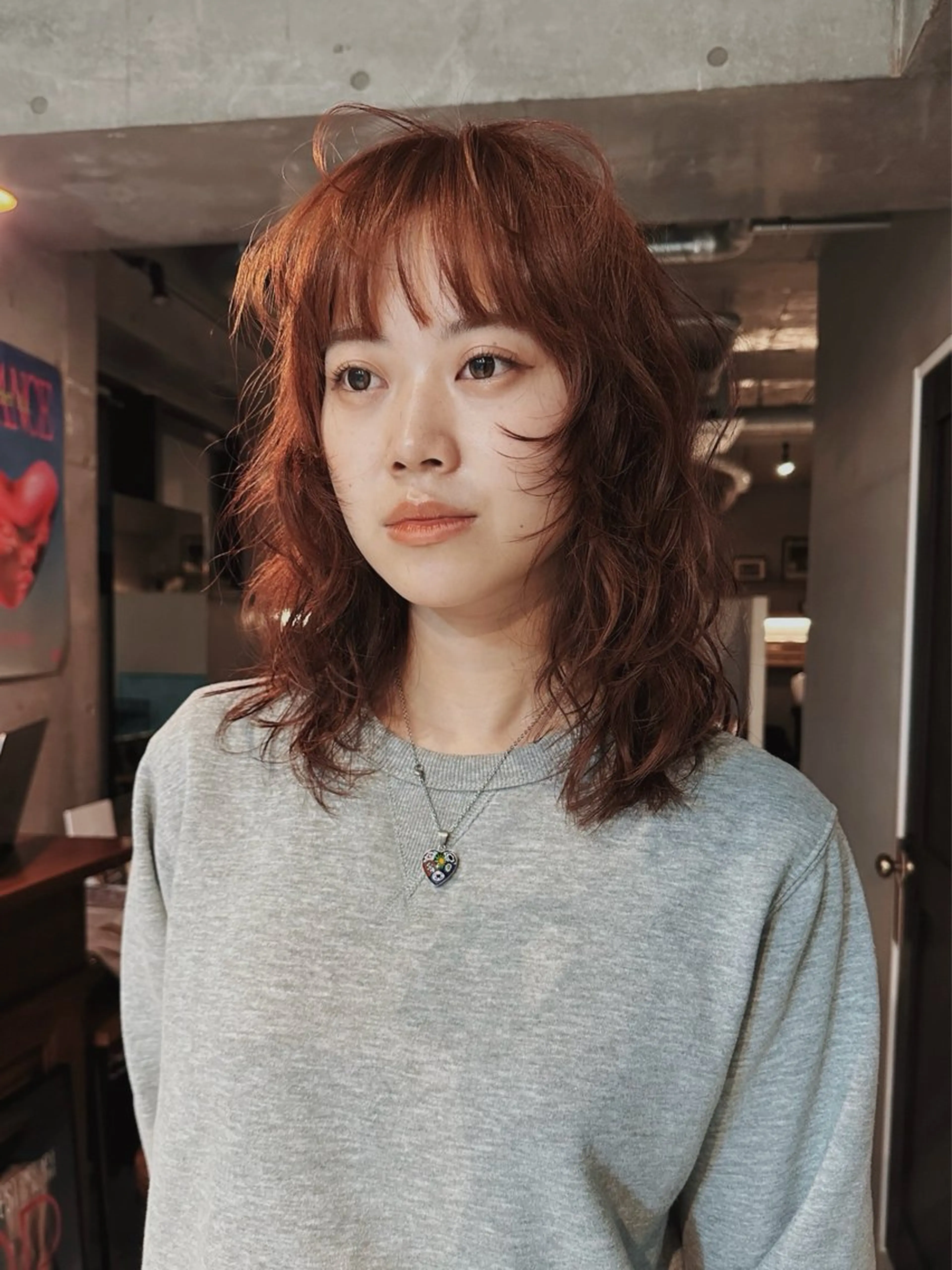 ミディアム レイヤーカット カット パーマ トリートメント 前野 日奈のヘアスタイル