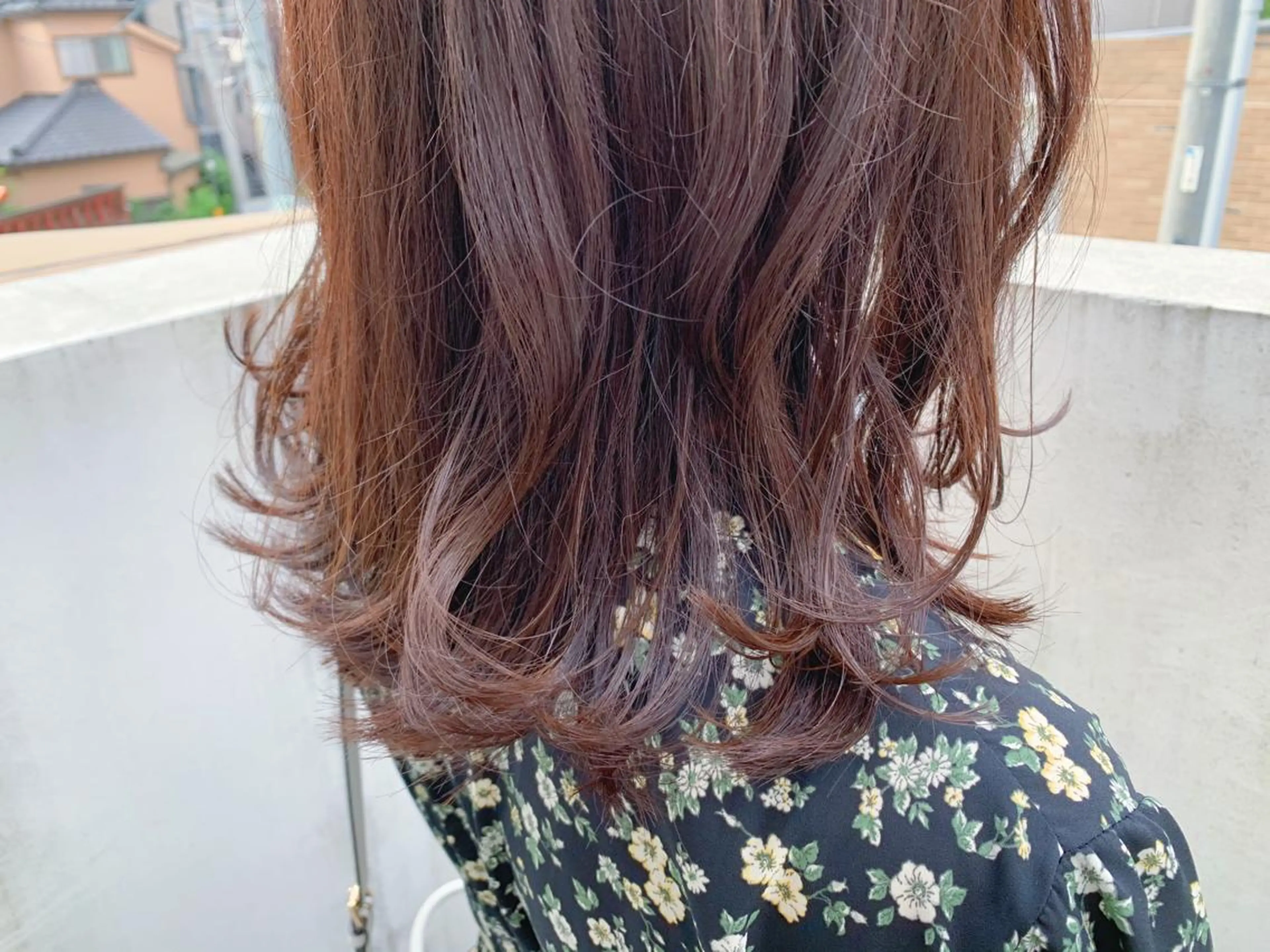 ミディアム カラー タカハシ ハヤトのヘアスタイル