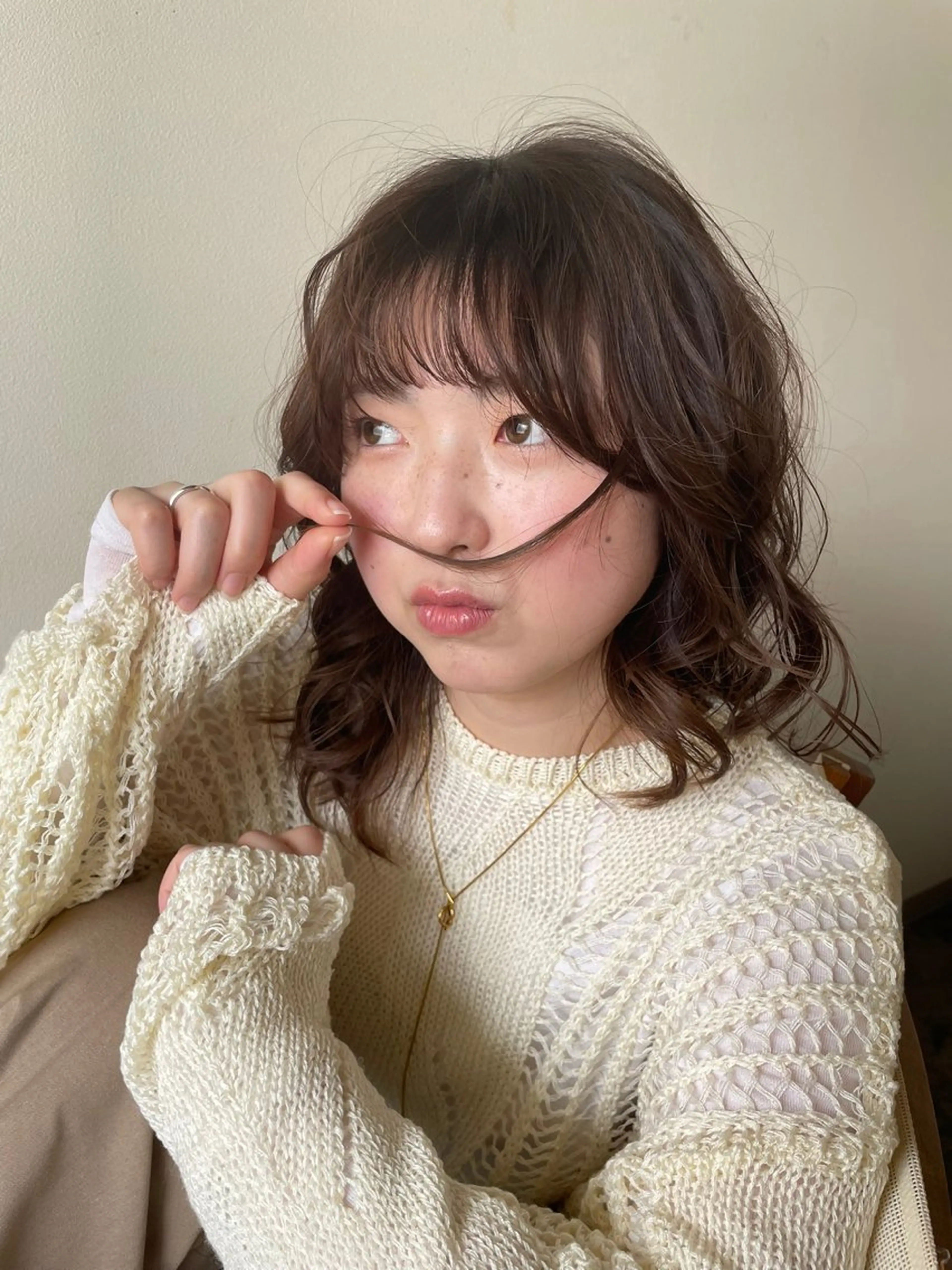 ミディアム 🍀FERIAあべの あらいことみ🍀のヘアスタイル