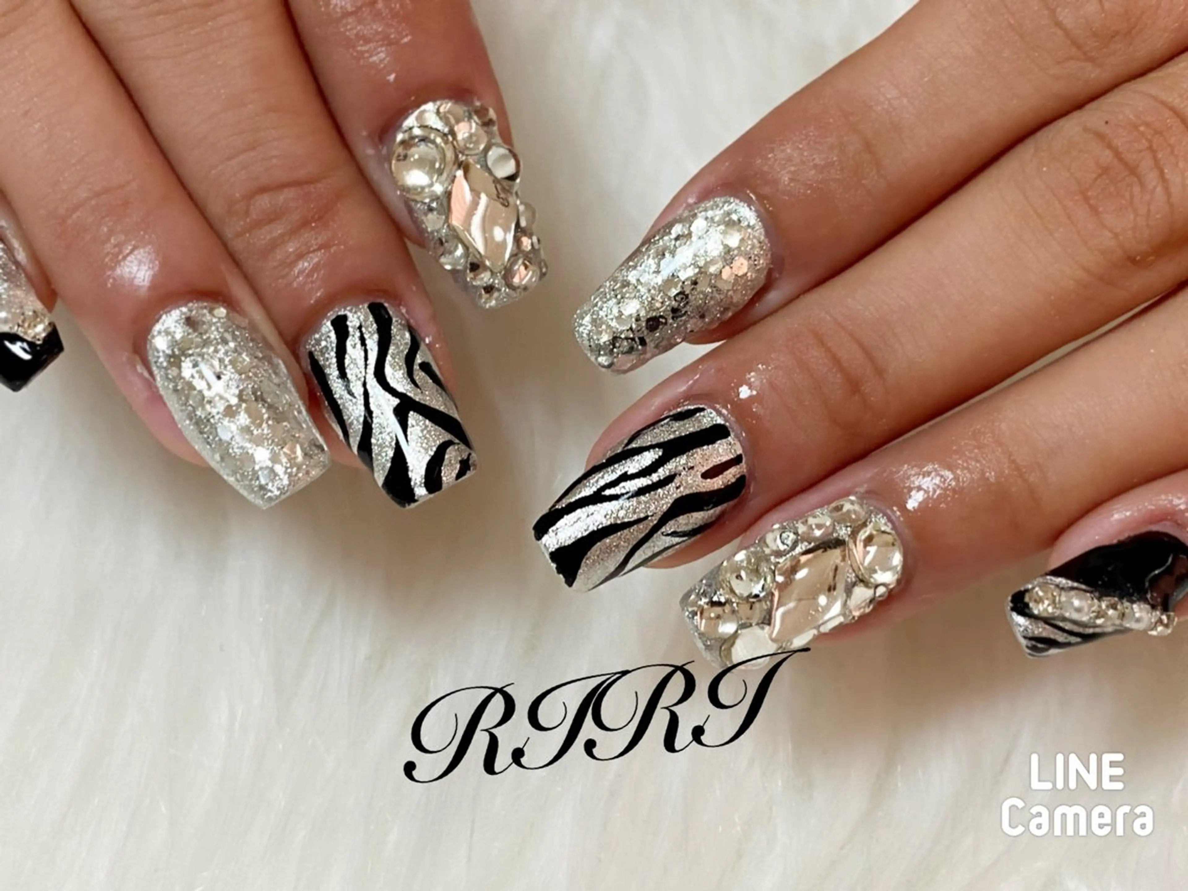 ネイル ハンドネイル riri オーナーのネイルデザイン