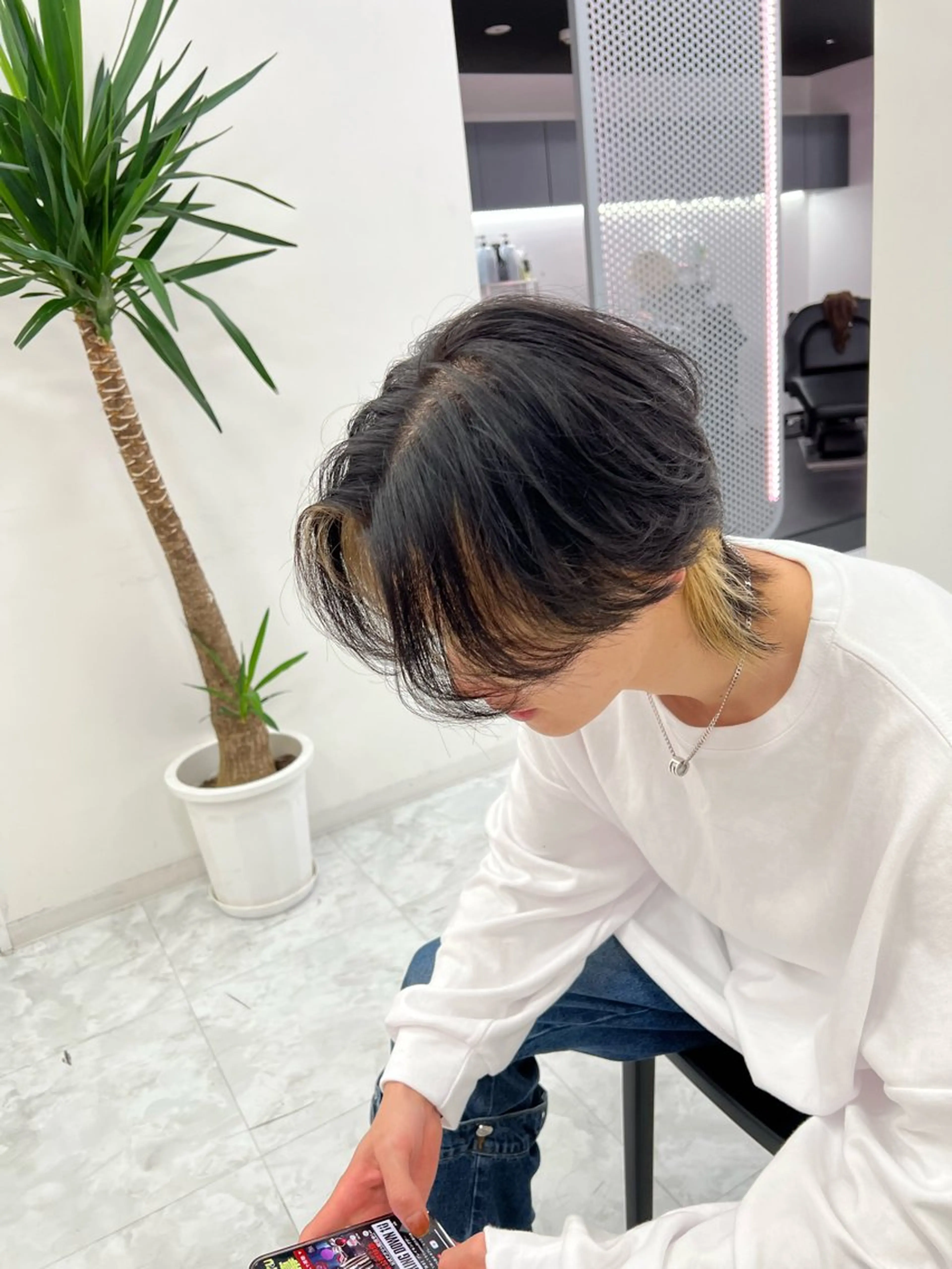 セミロング カラー メンズ センターパート メンズ韓国風 韓国マッシュ マッシュウルフ マッシュ メンズパーマ特化 TAIGAのヘアスタイル