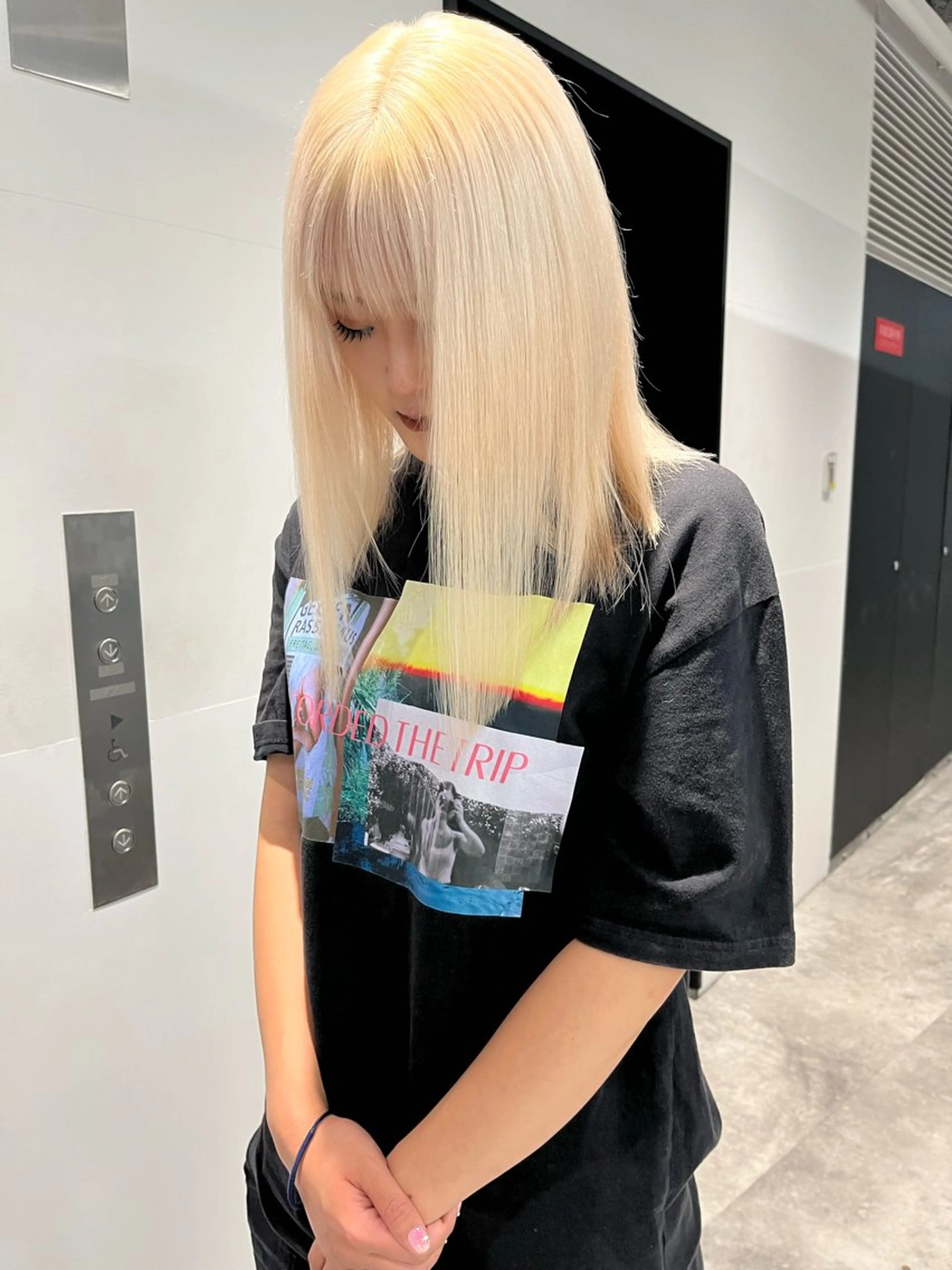 ミディアム カラー ヘアアレンジ カット ヘアカラー トリートメント ハイトーン/美髪矯正 🍃大江拓実のヘアスタイル