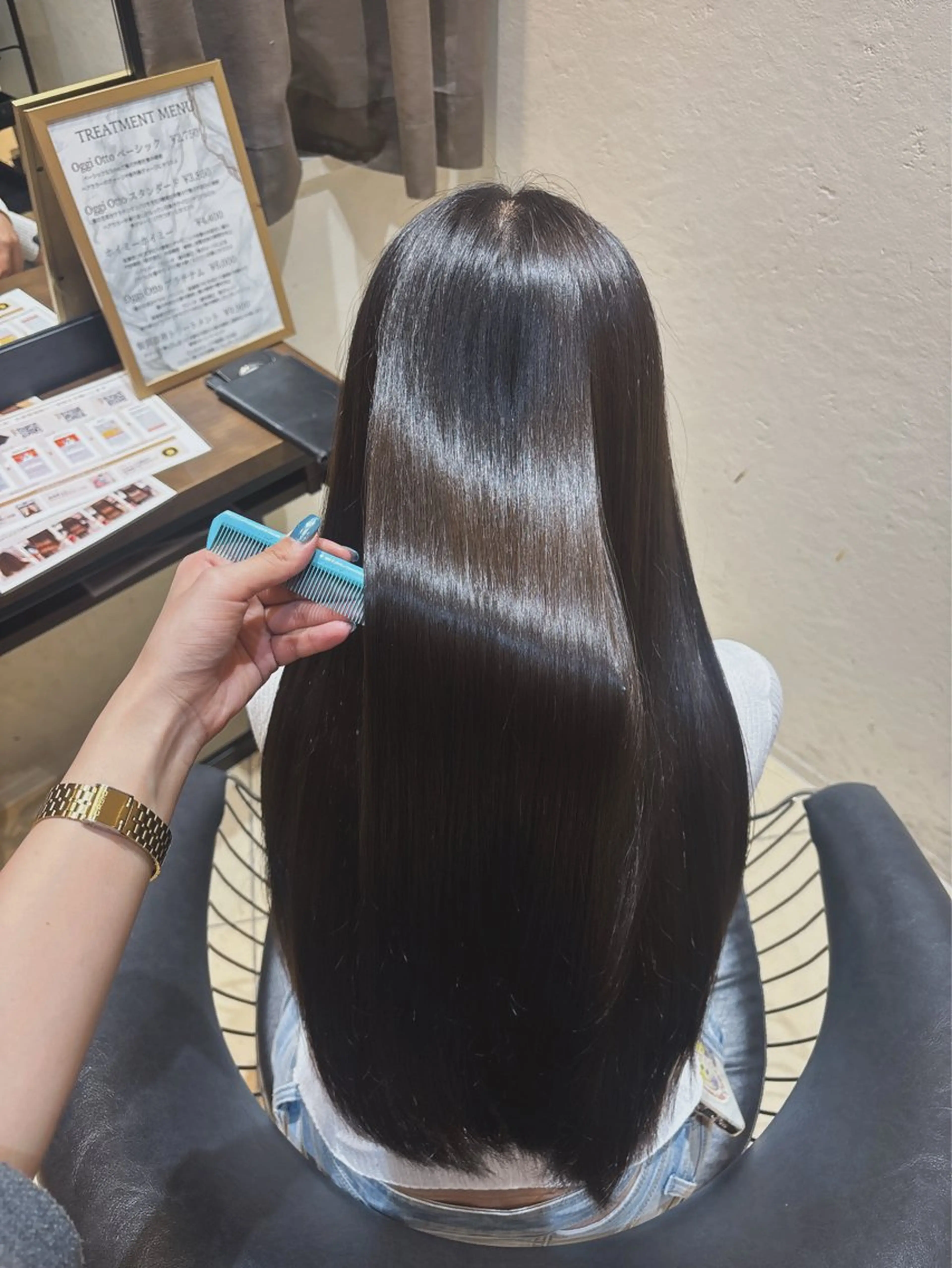 カット トリートメント 🫧いお/透明感艶 カラー/縮毛矯正🫧のヘアスタイル