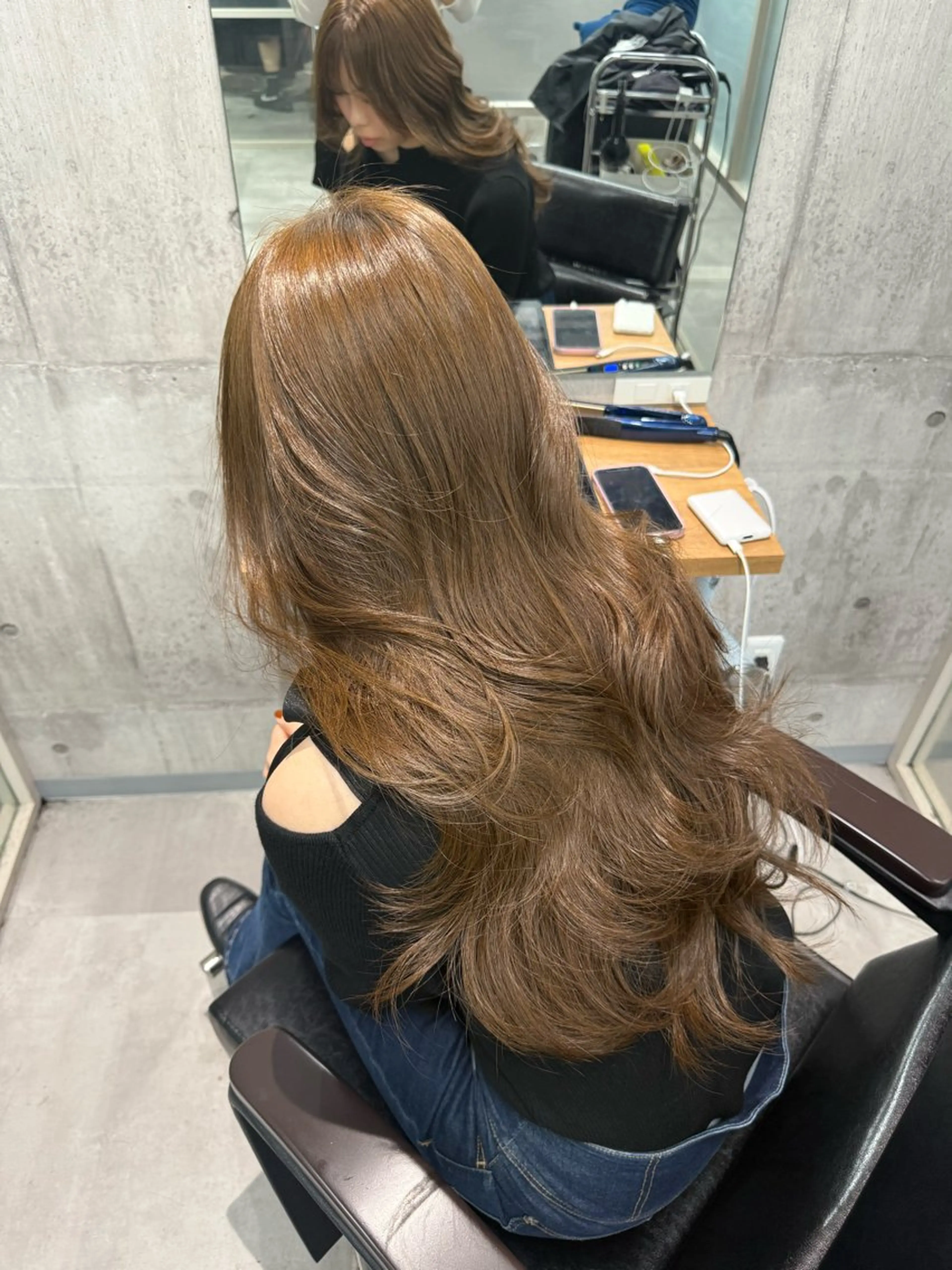 ロング ayano /レイヤー/艶カラーのヘアスタイル