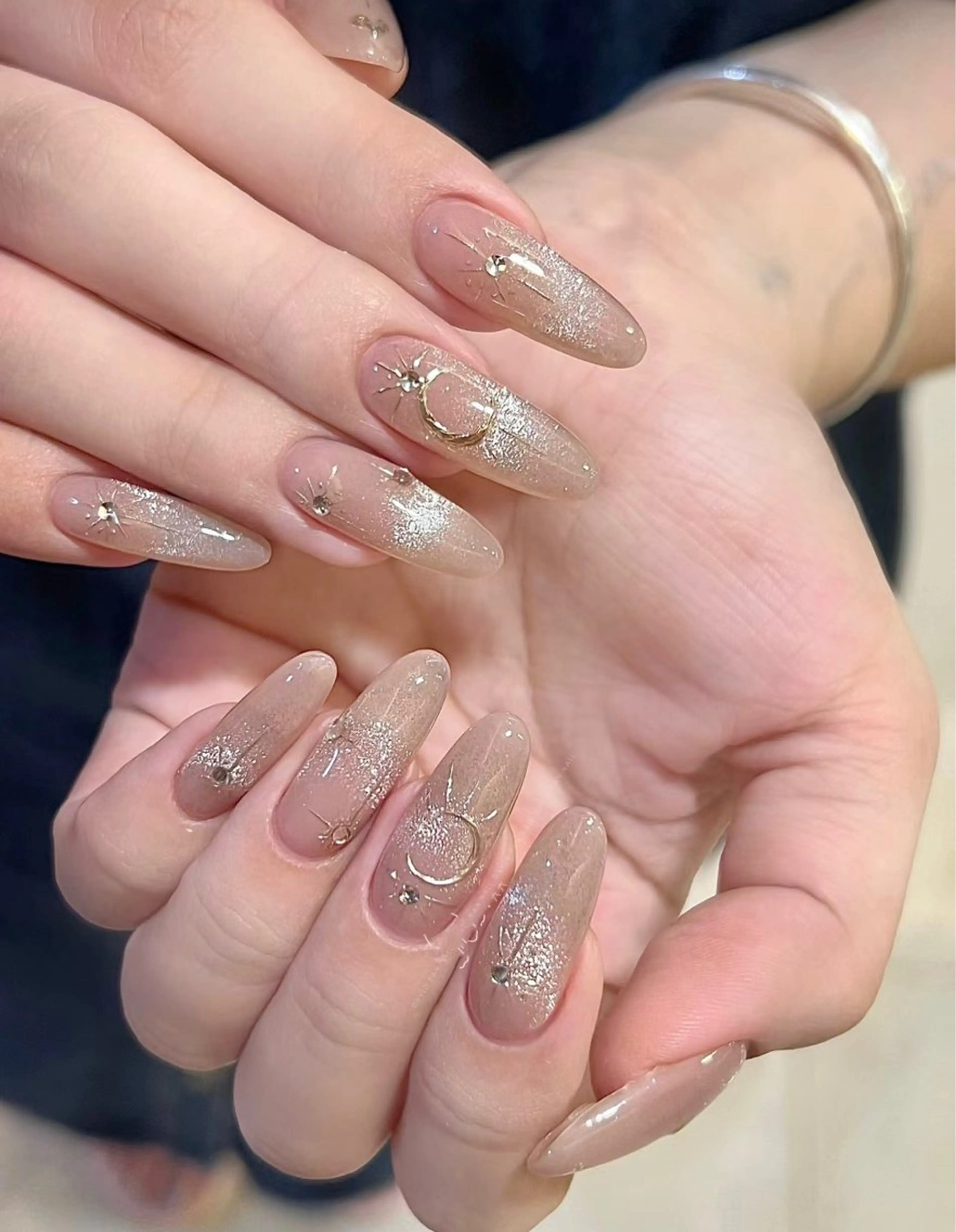 セミロング めぐみのネイルサロン スタッフ練習のネイルデザイン