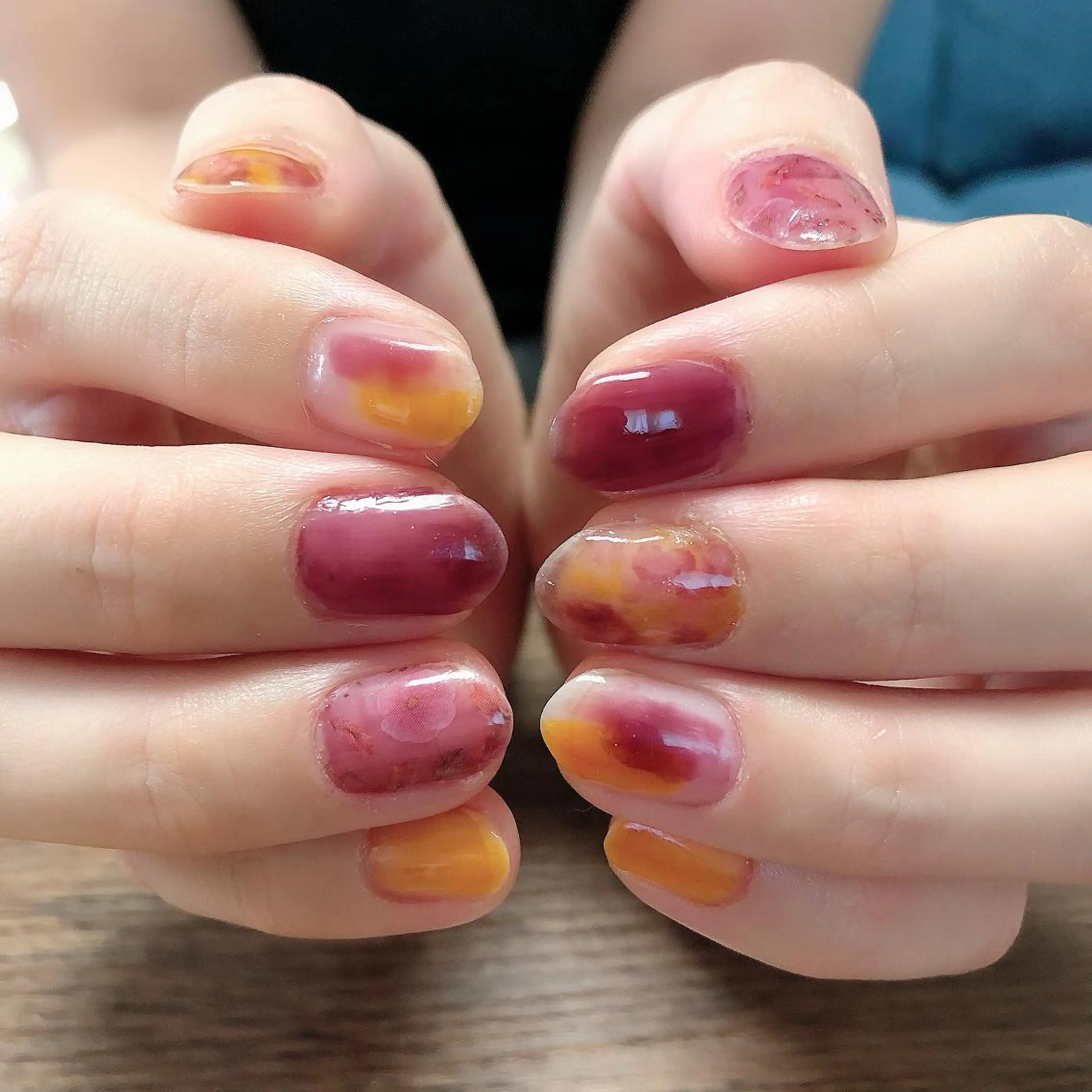 ネイル ニュアンスネイル 結城 怜菜のネイルデザイン