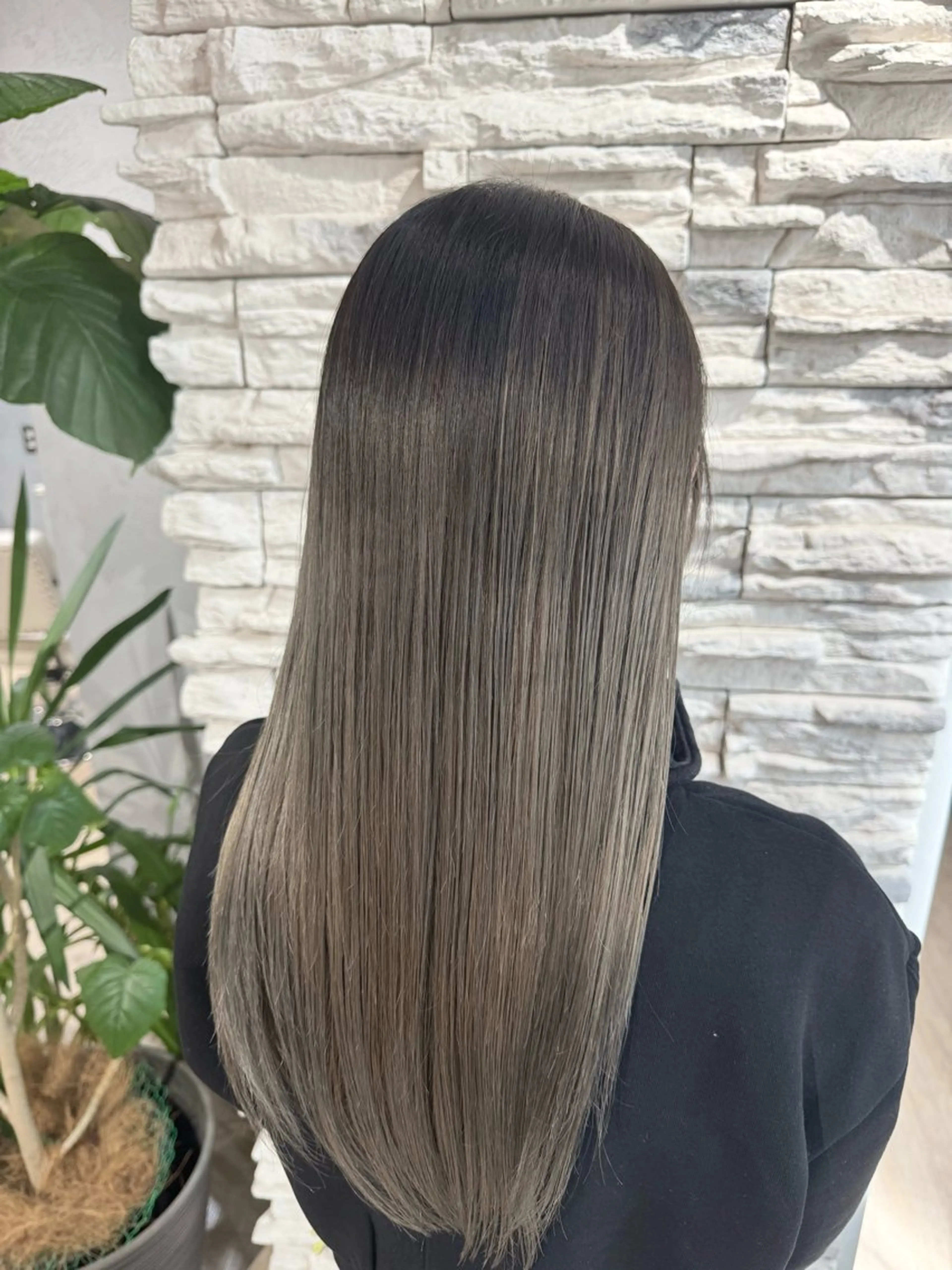 ロング 🔶髪質改善／縮毛 ✨　山郷敏彦🟢のヘアスタイル