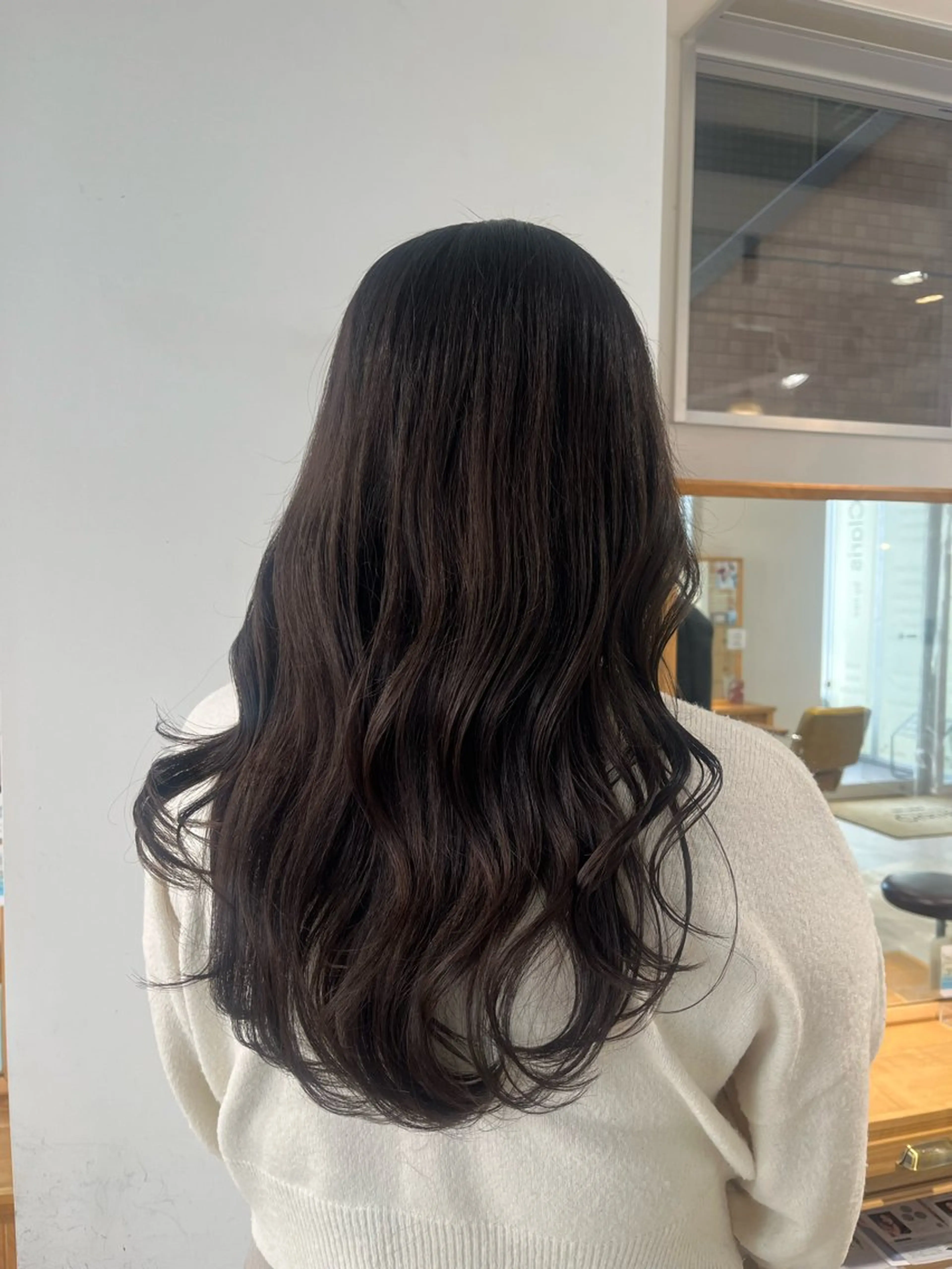 カラー ヘアカラー 和泉田 真白のヘアスタイル