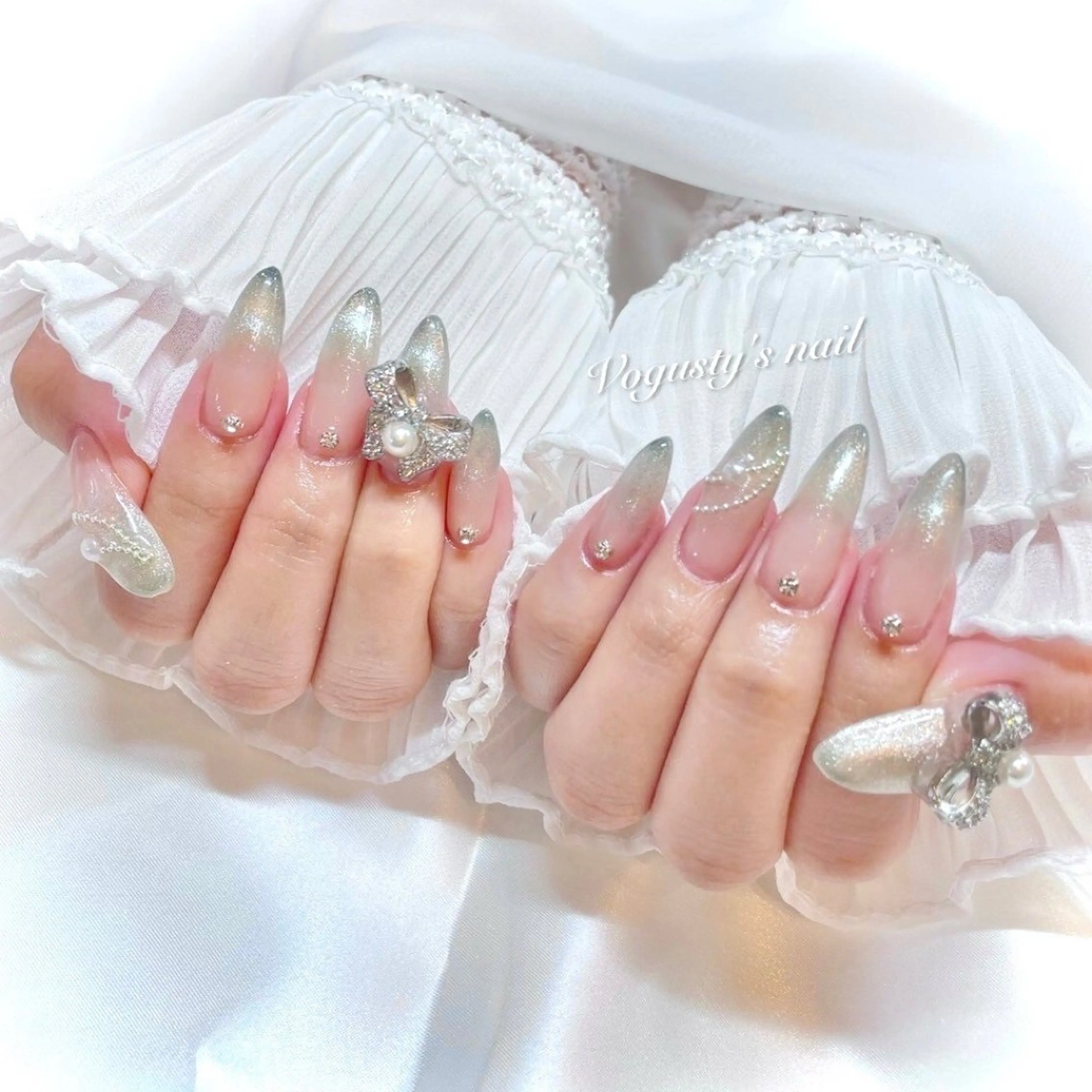 ネイル Vogusty's Nail鶴見店 髙橋のネイルデザイン