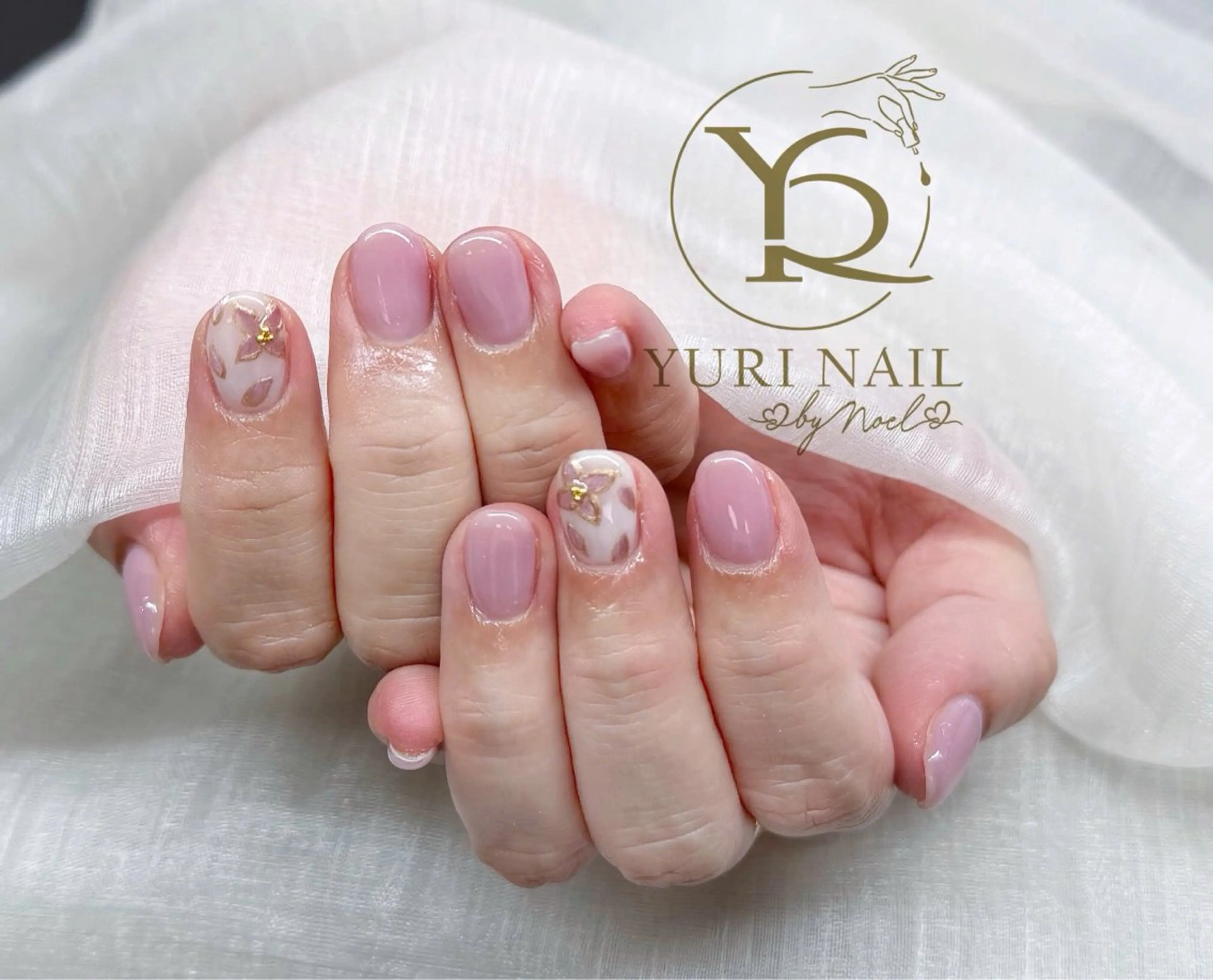 ネイル ハンドネイル フットネイル ハンドケア YURI Nail NARITAのネイルデザイン